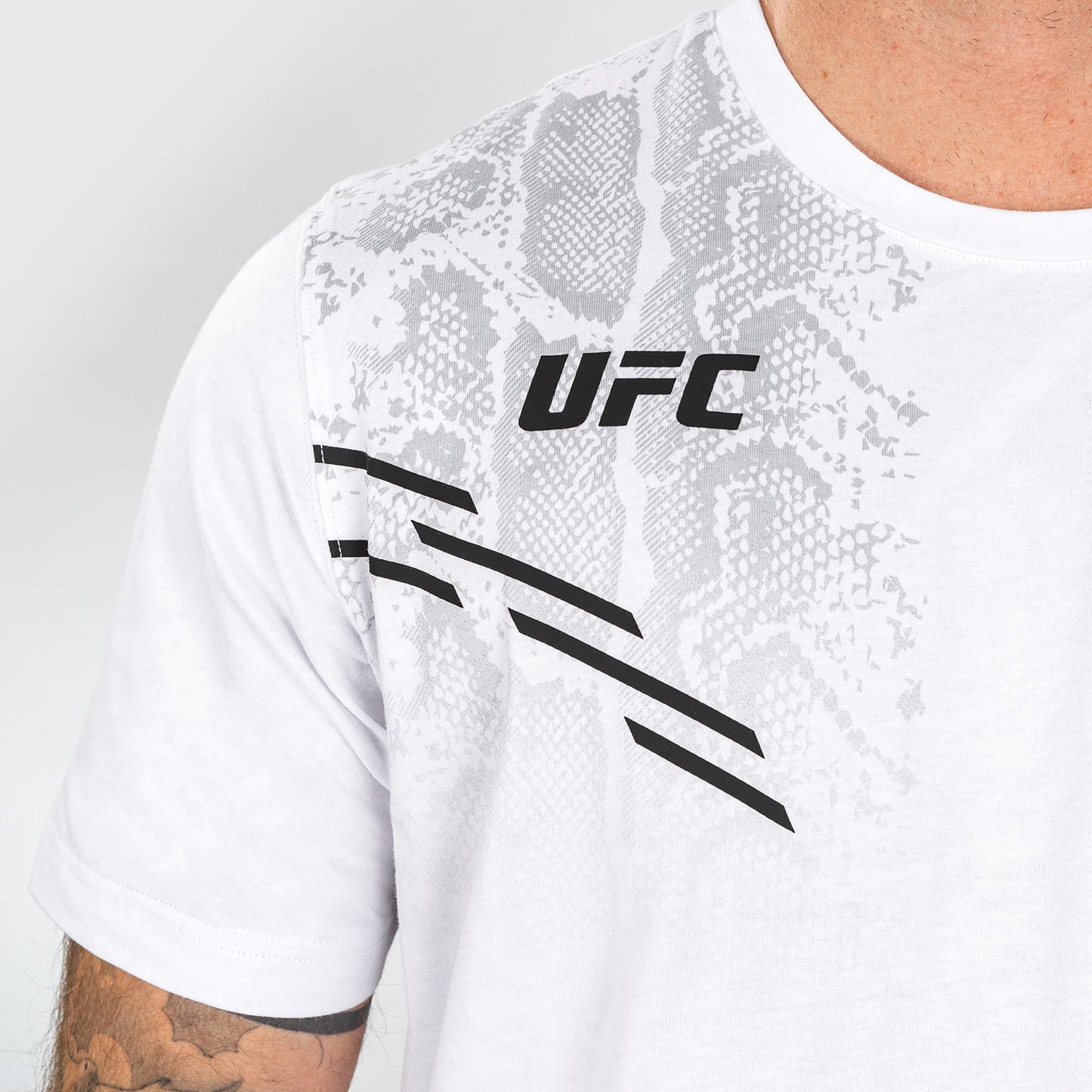 UFC Adrenaline by Venum Replica Мужская футболка с коротким рукавом - Белый
