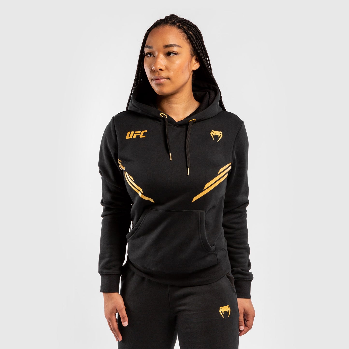 ЖЕНСКАЯ ТОЛСТОВКА UFC VENUM REPLICA - Чемпион