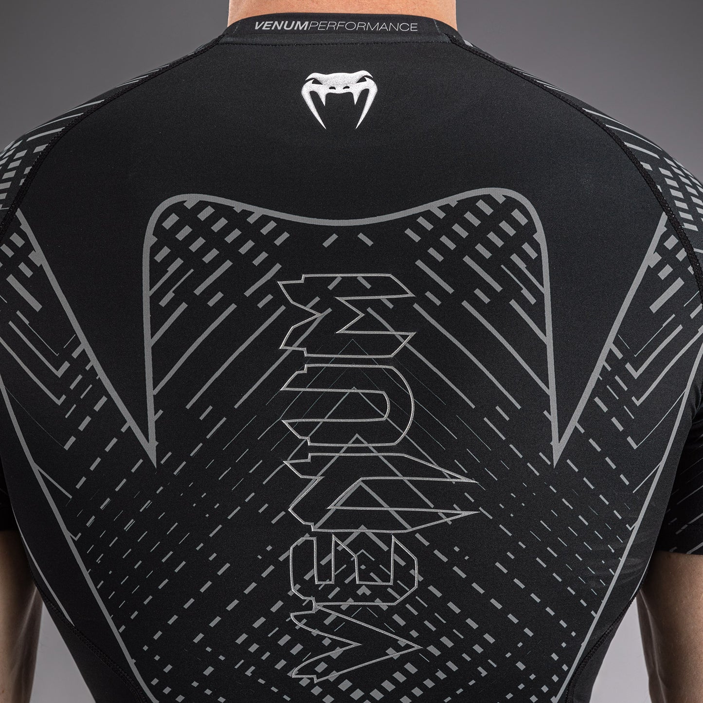 Рашгард с коротким рукавом Venum Midnight Fury – Чёрный/Серый/Серебристый