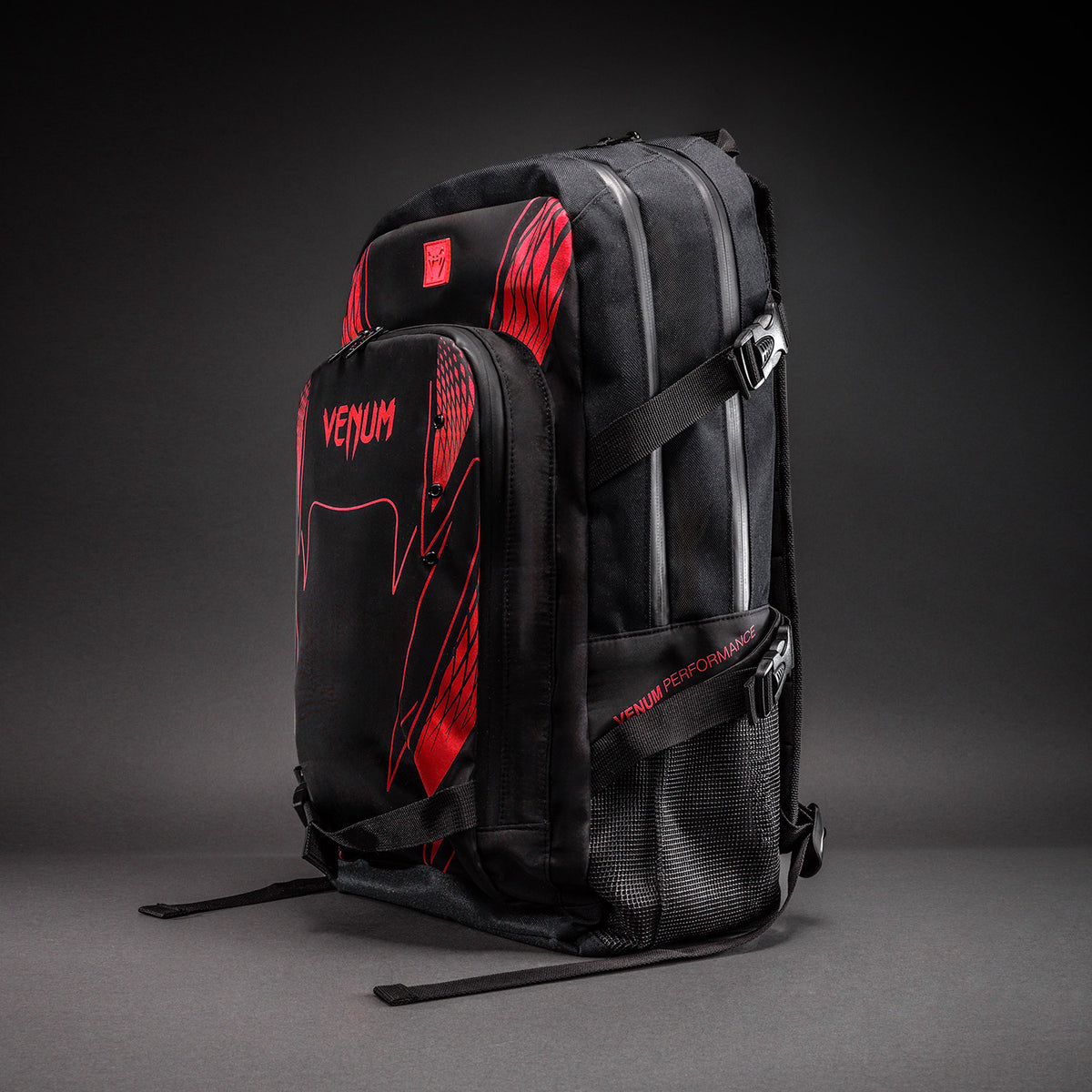 Рюкзак (15-25 L) Venum Amazonia Reborn - Чёрный/Красный
