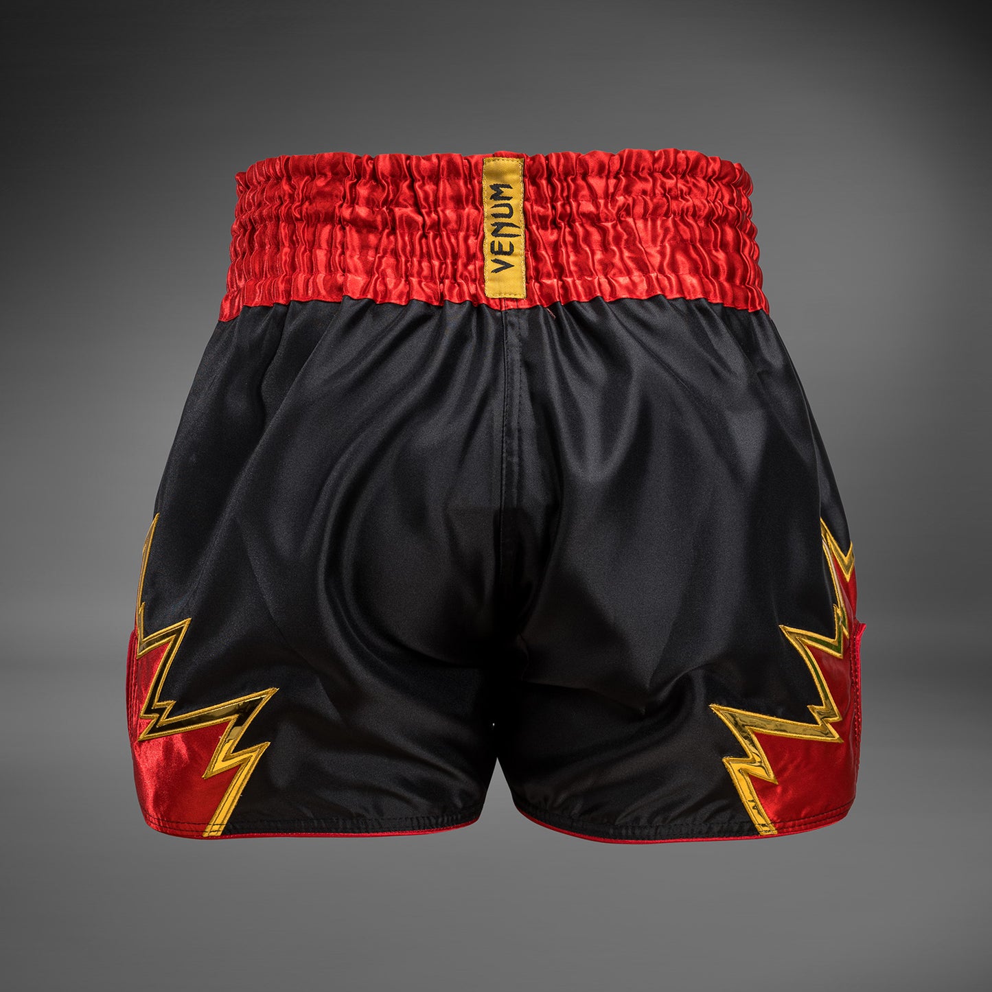 Шорты Venum Inferno Muay Thai - Черные/Золотые/Красные