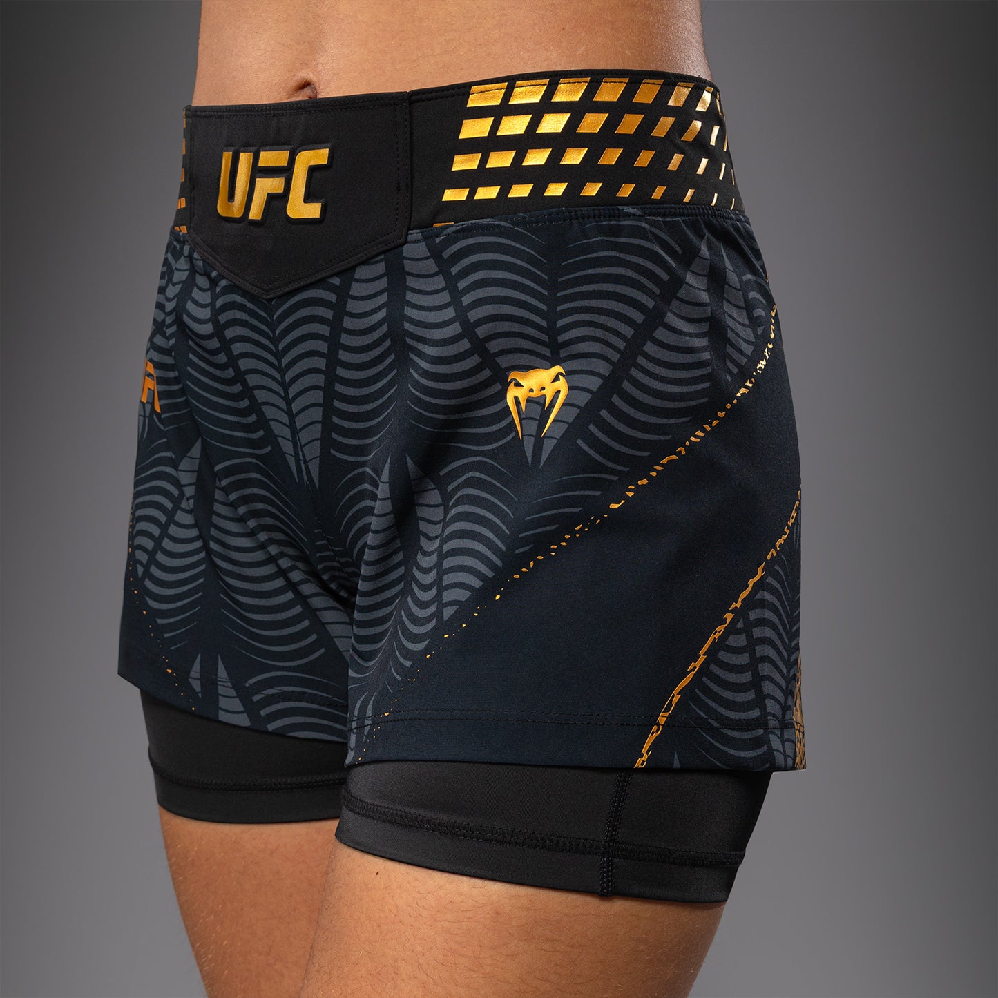 UFC Zenith by Venum Authentic Fight Night Короткие Шорты Fight Женские - Champion