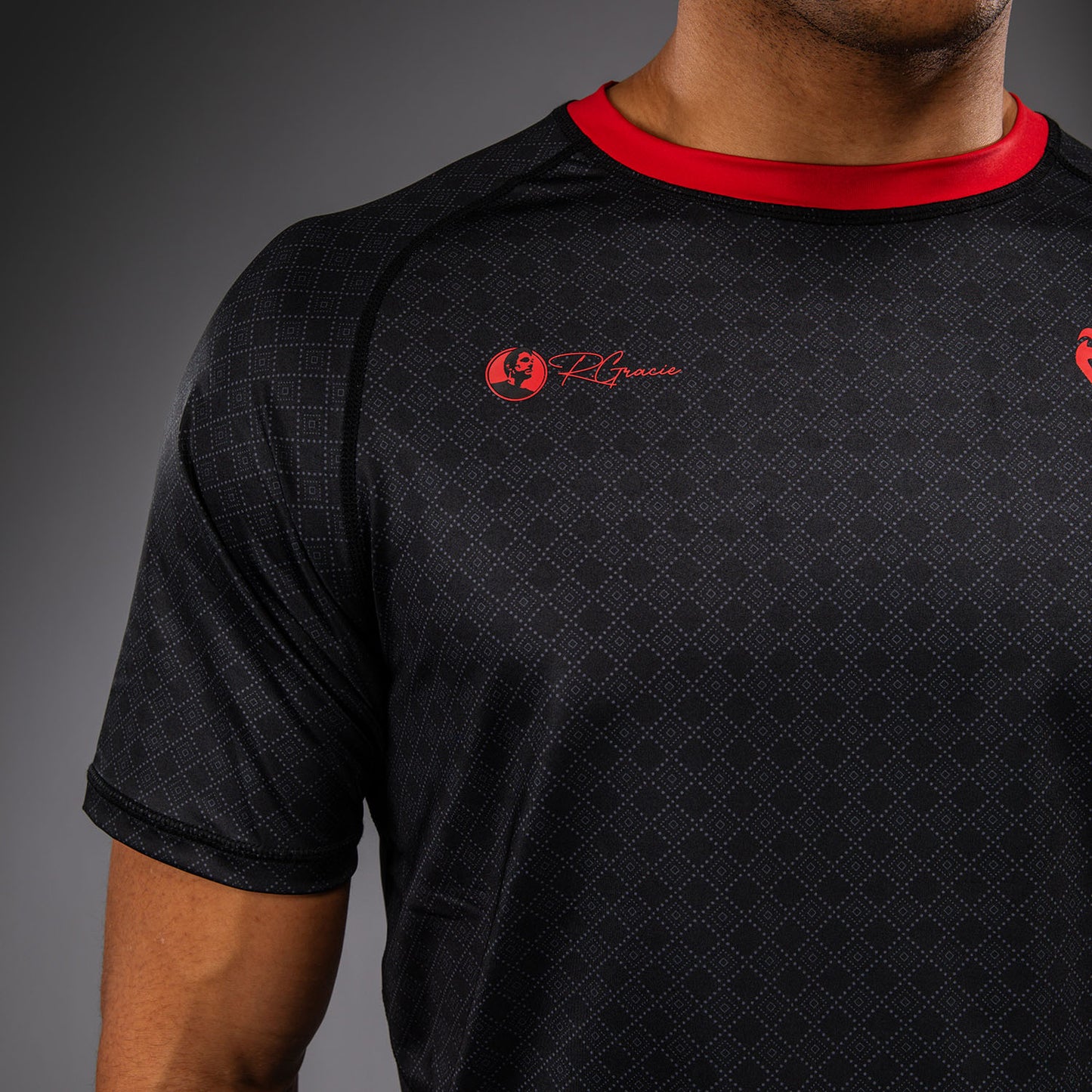 Футболка Dry Tech Venum x Roger Gracie Signature - Чёрный/Красный