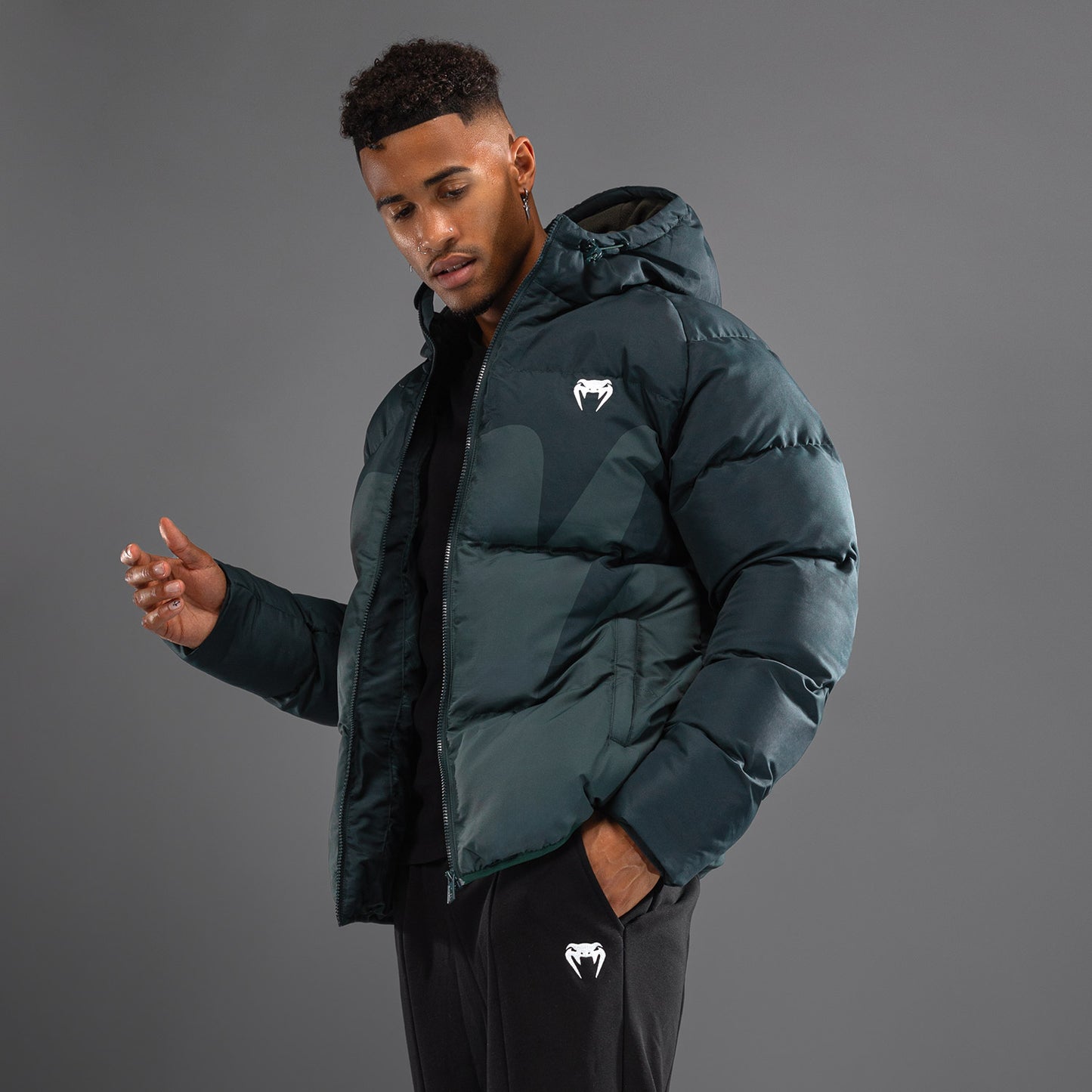 Куртка-пуховик Venum Attack - Армейский зеленый