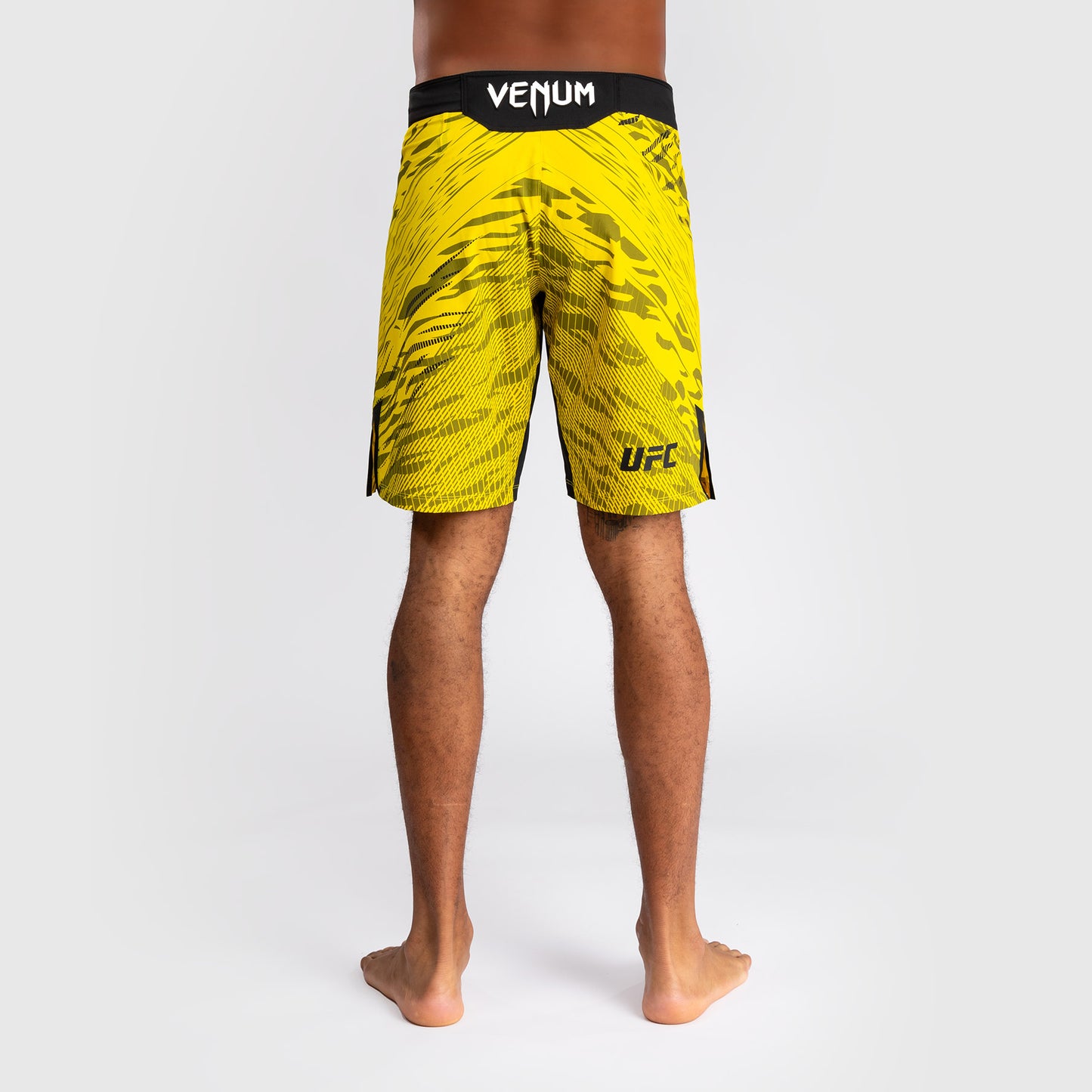 Шорты UFC Fusion by Venum Authentic Fight Night для мужчин - Длинный крой - Yellow