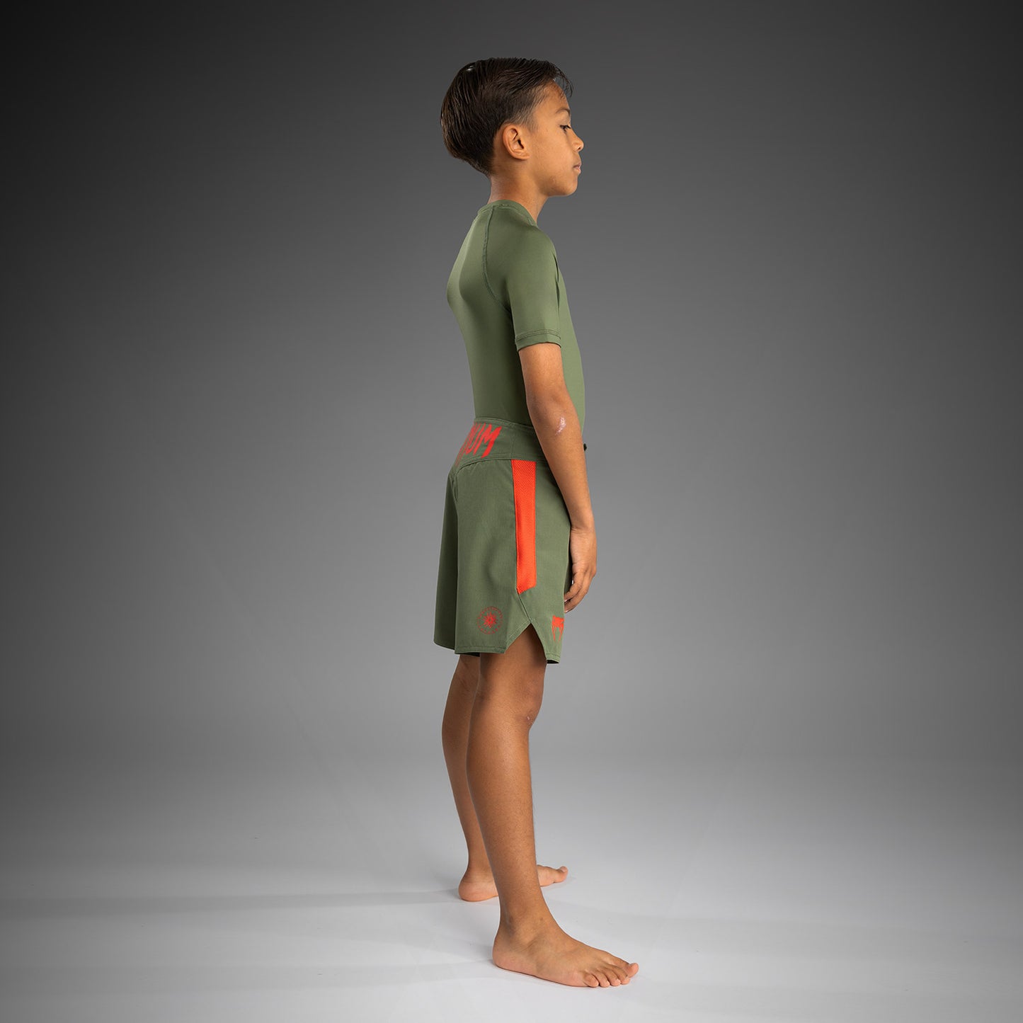Venum Light Kids Fightshorts - Армейский Зеленый/Оранжевый