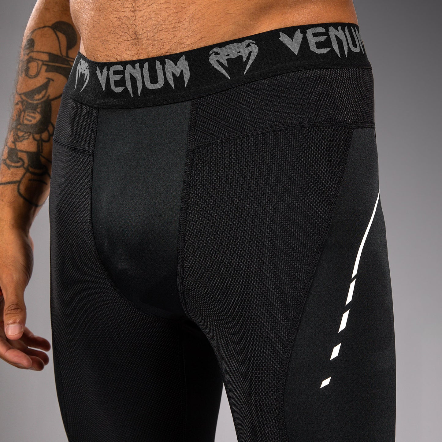 Штаны для единоборств Venum Adrenaline – Чёрный/Серебристо-серый