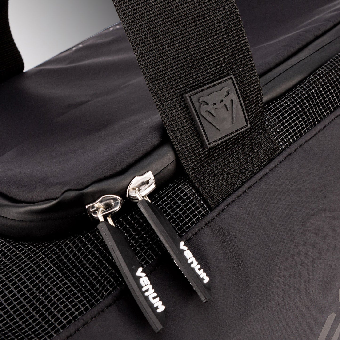 Спортивная сумка Venum Trainer Lite Evo – (48 л)