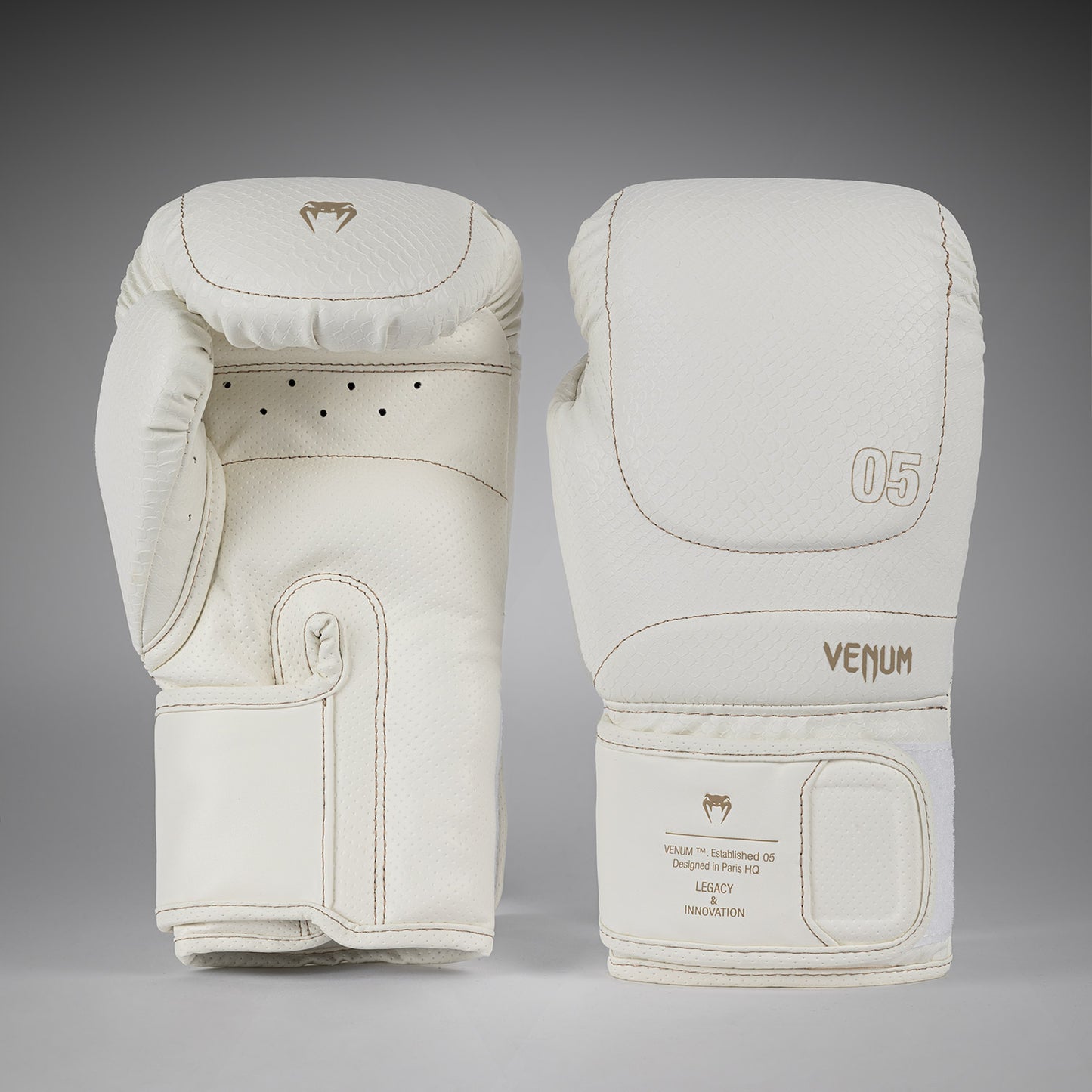 Боксерские перчатки Venum Impact Evo Scales – Слоновая кость