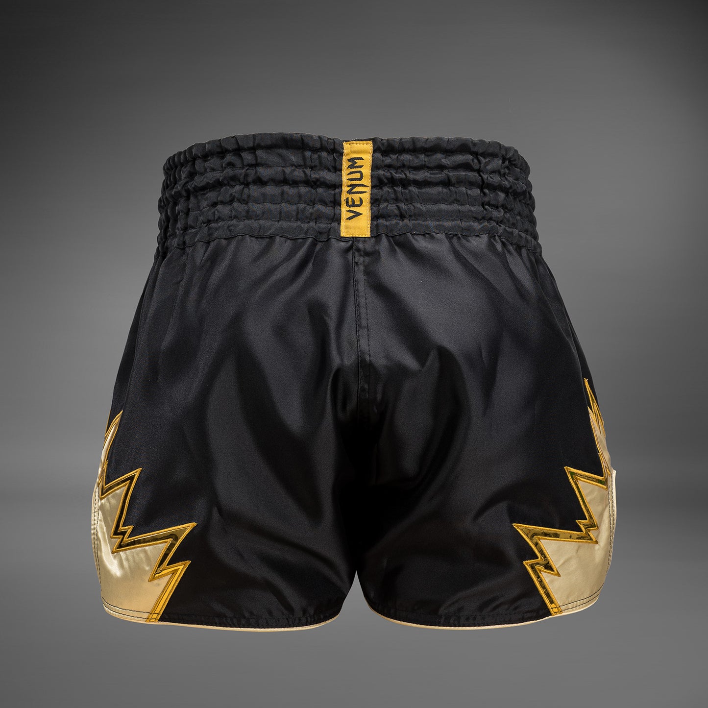 Шорты Venum Inferno Muay Thai - Черные/Золотые
