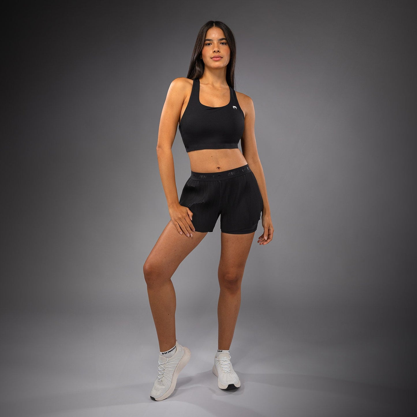 Тренировочные шорты женские Venum Flowfit - Чёрный