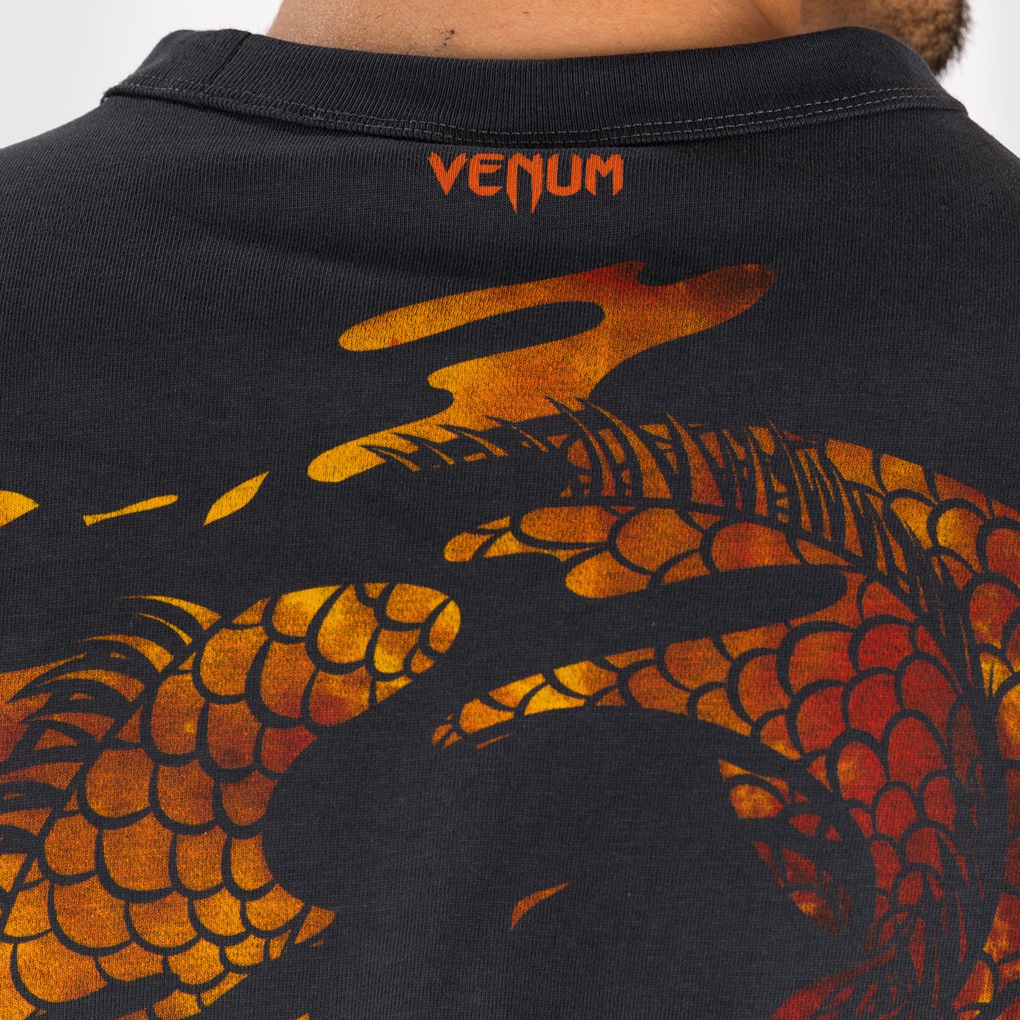 Venum Dragon's Flight  Мужская футболка - Volcano Red