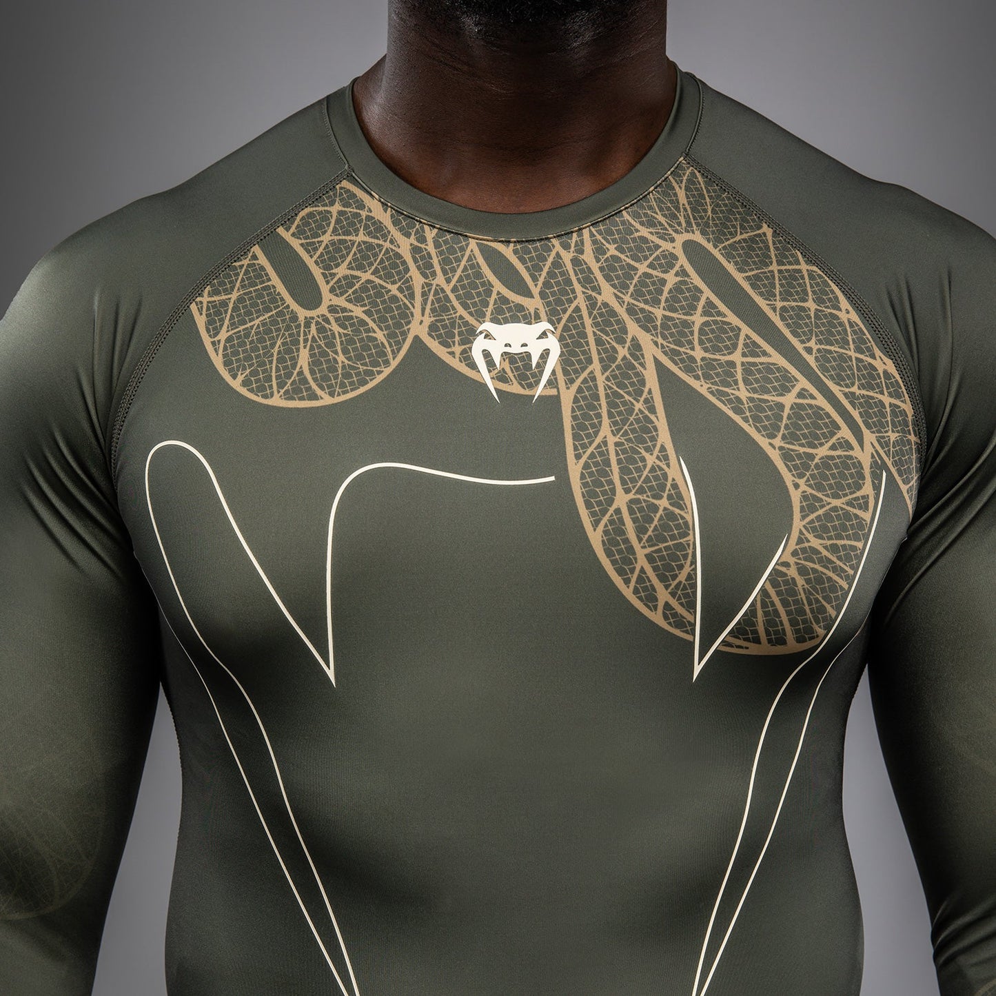 Рашгард с длинным рукавом Venum Serpenti – Хаки/Бронзовый/Слоновая кость