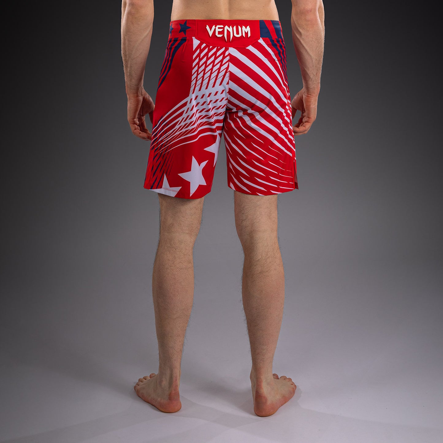 Official UFC Freedom 250 by Venum Authentic Fight Night Бойцовские шорты короткого кроя для мужчин - Красный