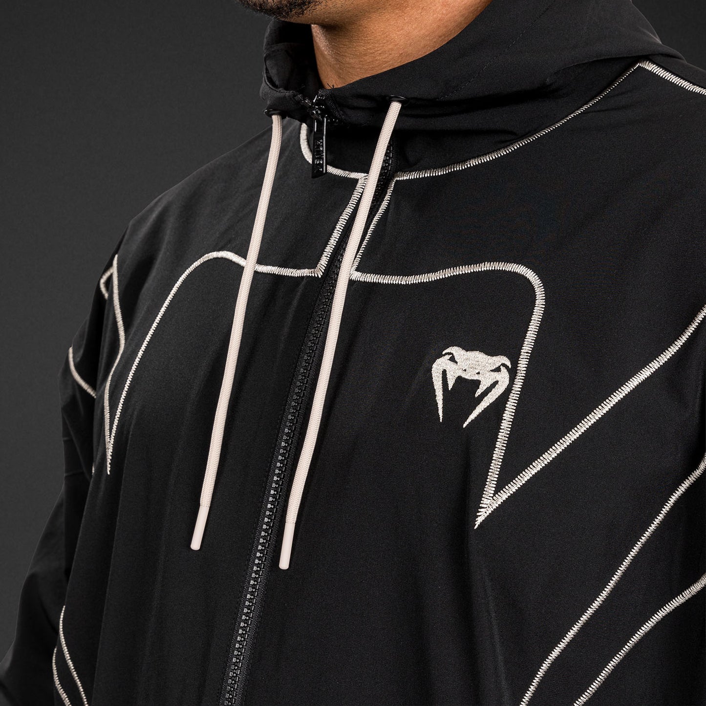 Куртка Venum Attack 90 Tracksuit Jacket - черный/белый