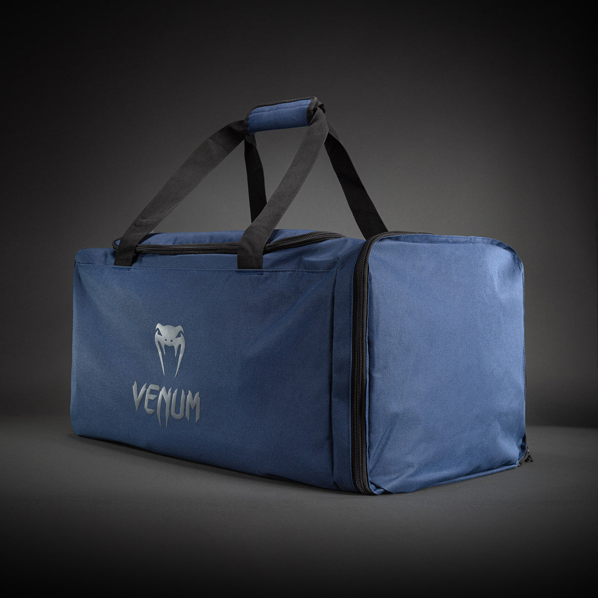 Спортивная сумка Venum Essential (61 л) - Тёмно-синяя