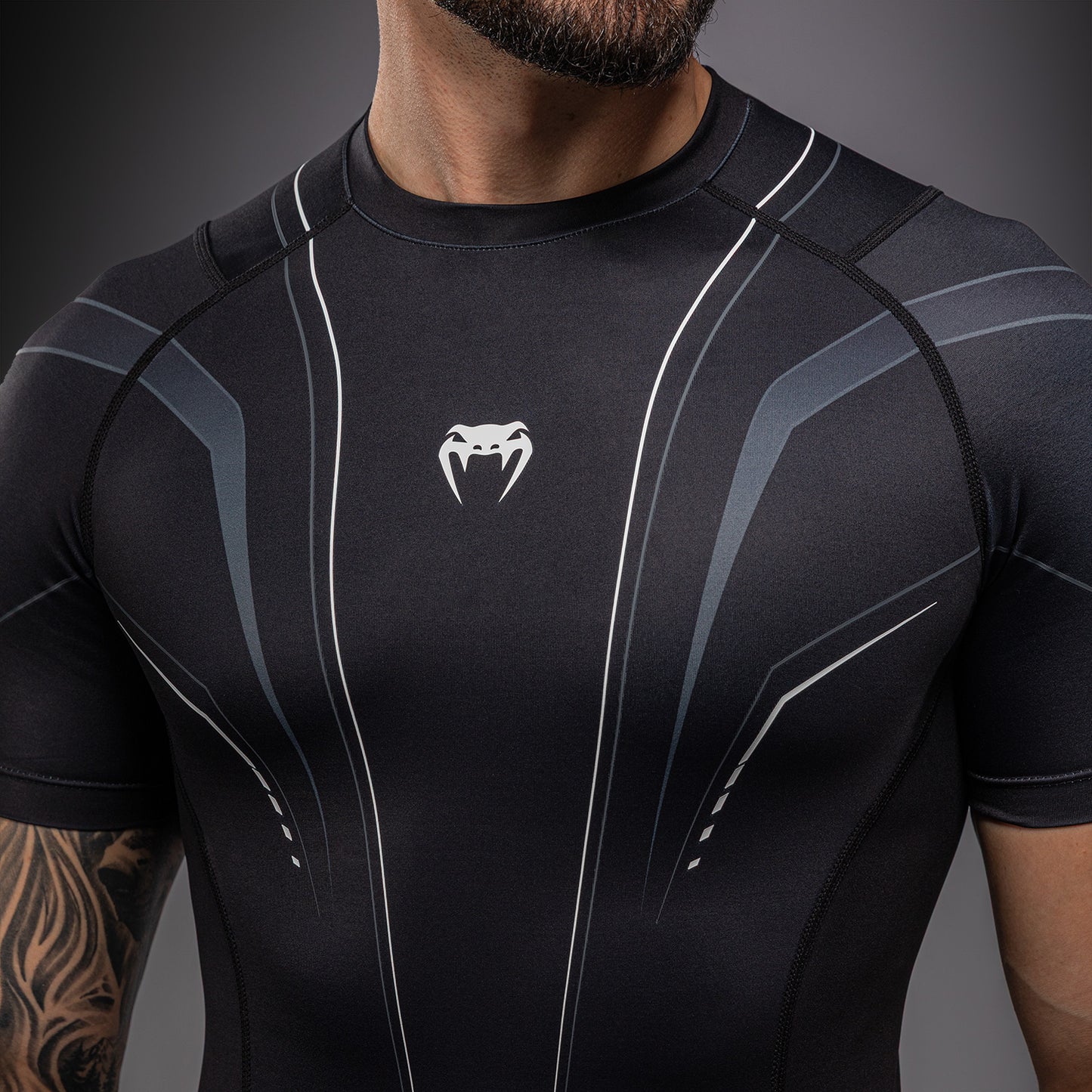 Рашгард с коротким рукавом Venum Streamline – Чёрный/Белый