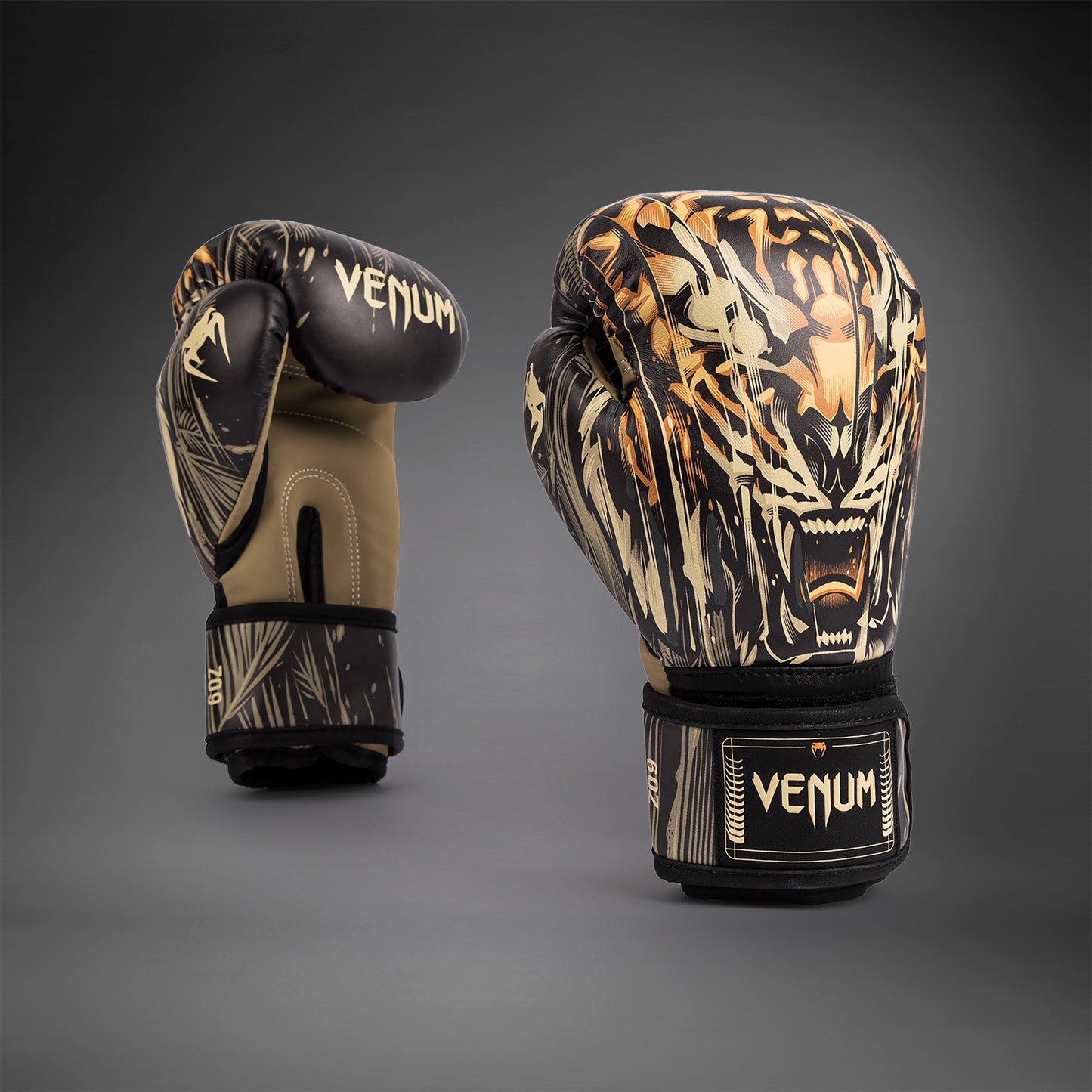 Боксерские перчатки для детей Venum Tiger - Черный / Неоновый оранжевый