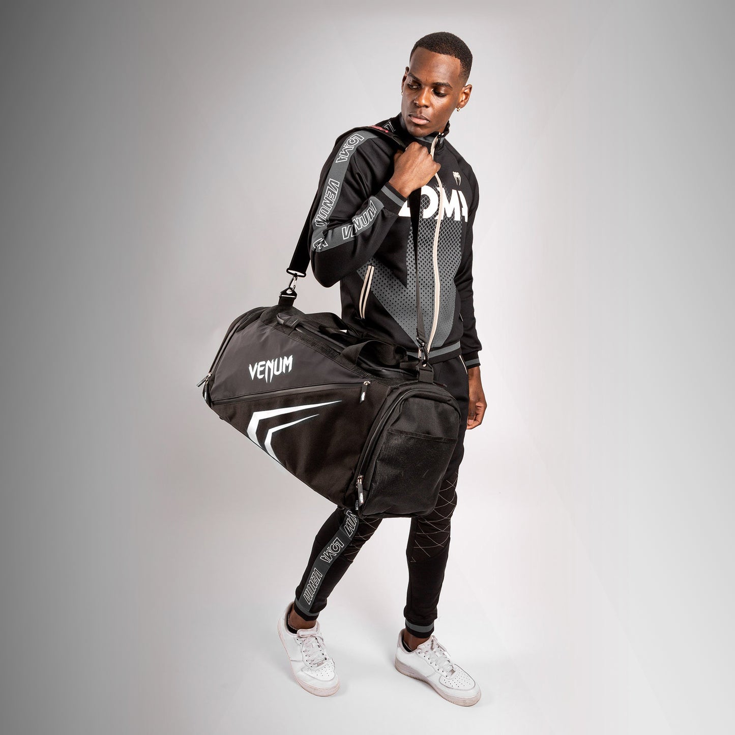Спортивная сумка Venum Trainer Lite Evo – (48 л)