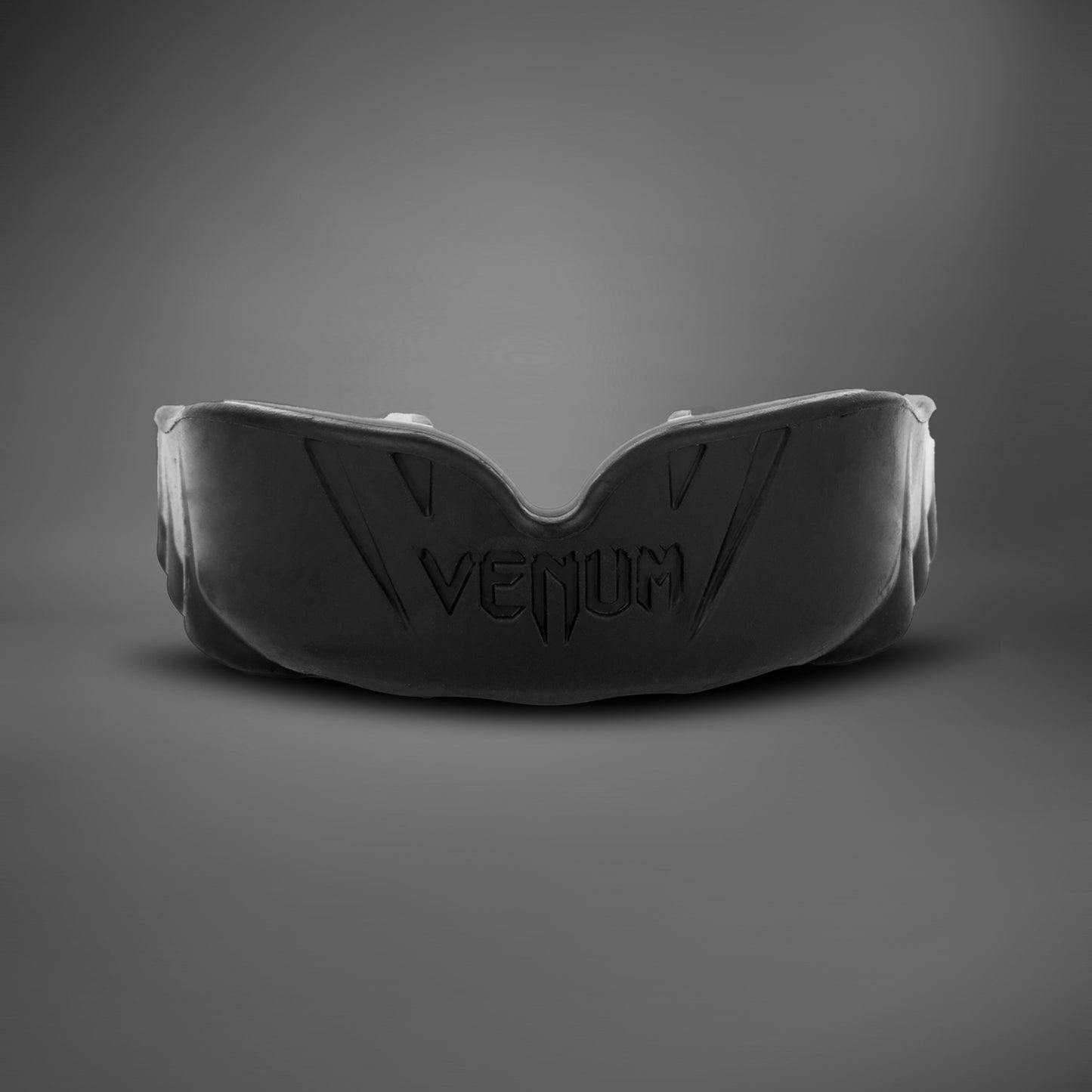 Капа боксерская Venum Challenger - Черный