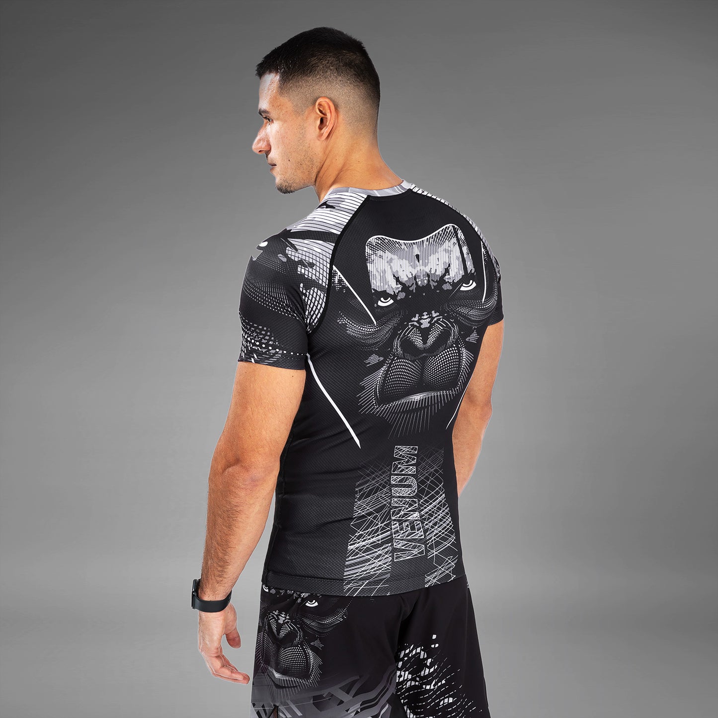 РАШГАРД VENUM GORILLA JUNGLE - КОРОТКИЕ РУКАВА - ЧЕРНЫЙ/БЕЛЫЙ