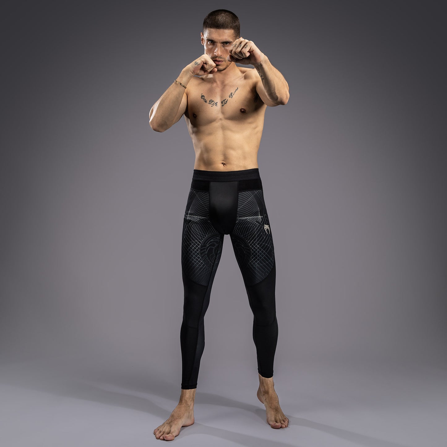 Компессионные леггинсы для мужчин Venum G-Fit Air - Глубокий черный / Песок пустыни