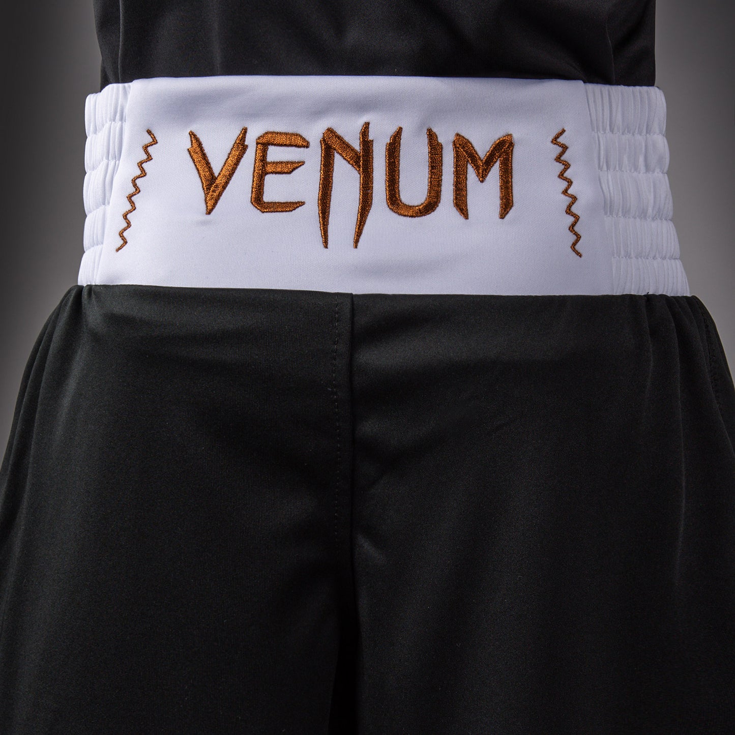 Боксерские шорты Venum Classic для детей – Чёрный/Золотой
