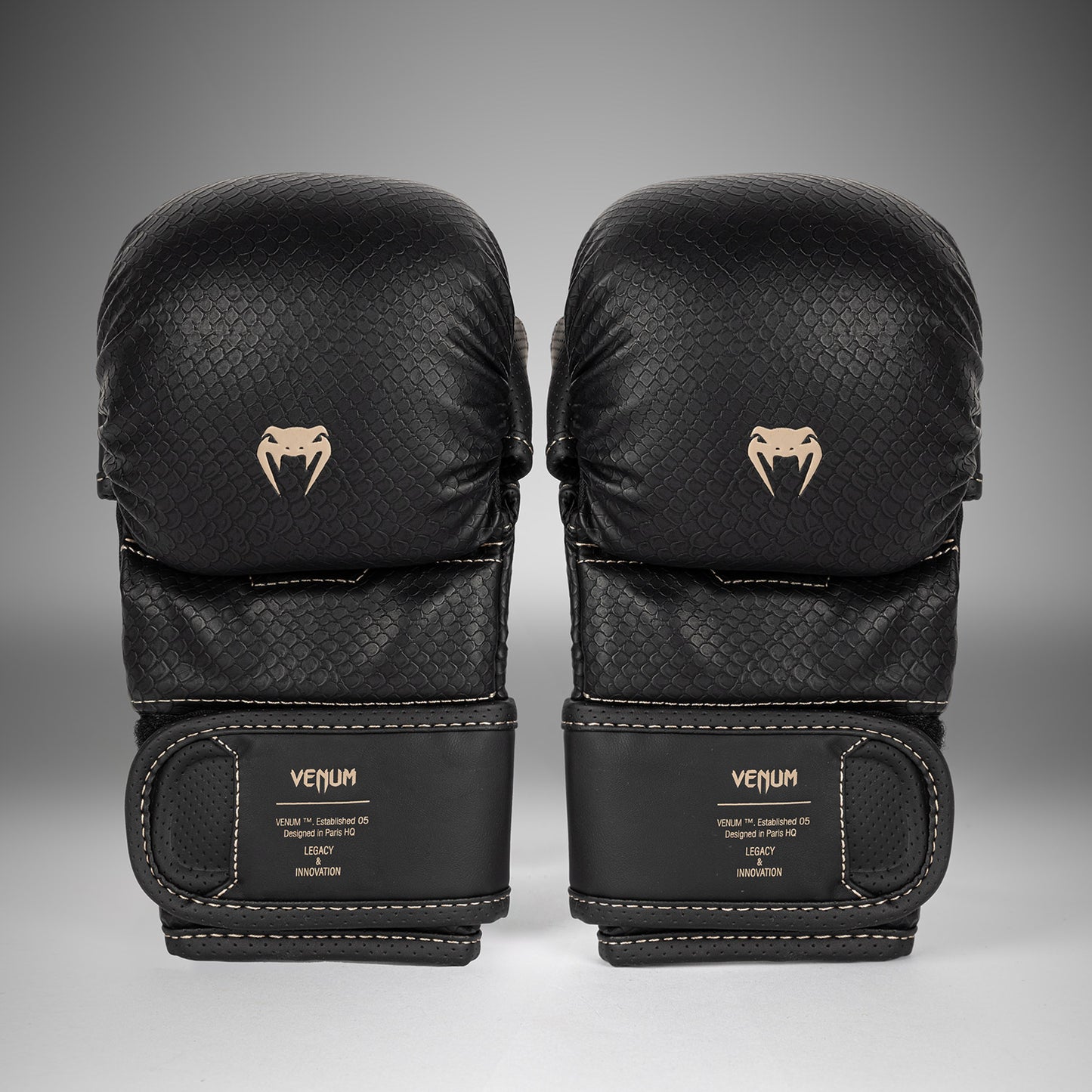 Перчатки для спарринга MMA Venum Impact Evo Scales – Чёрный