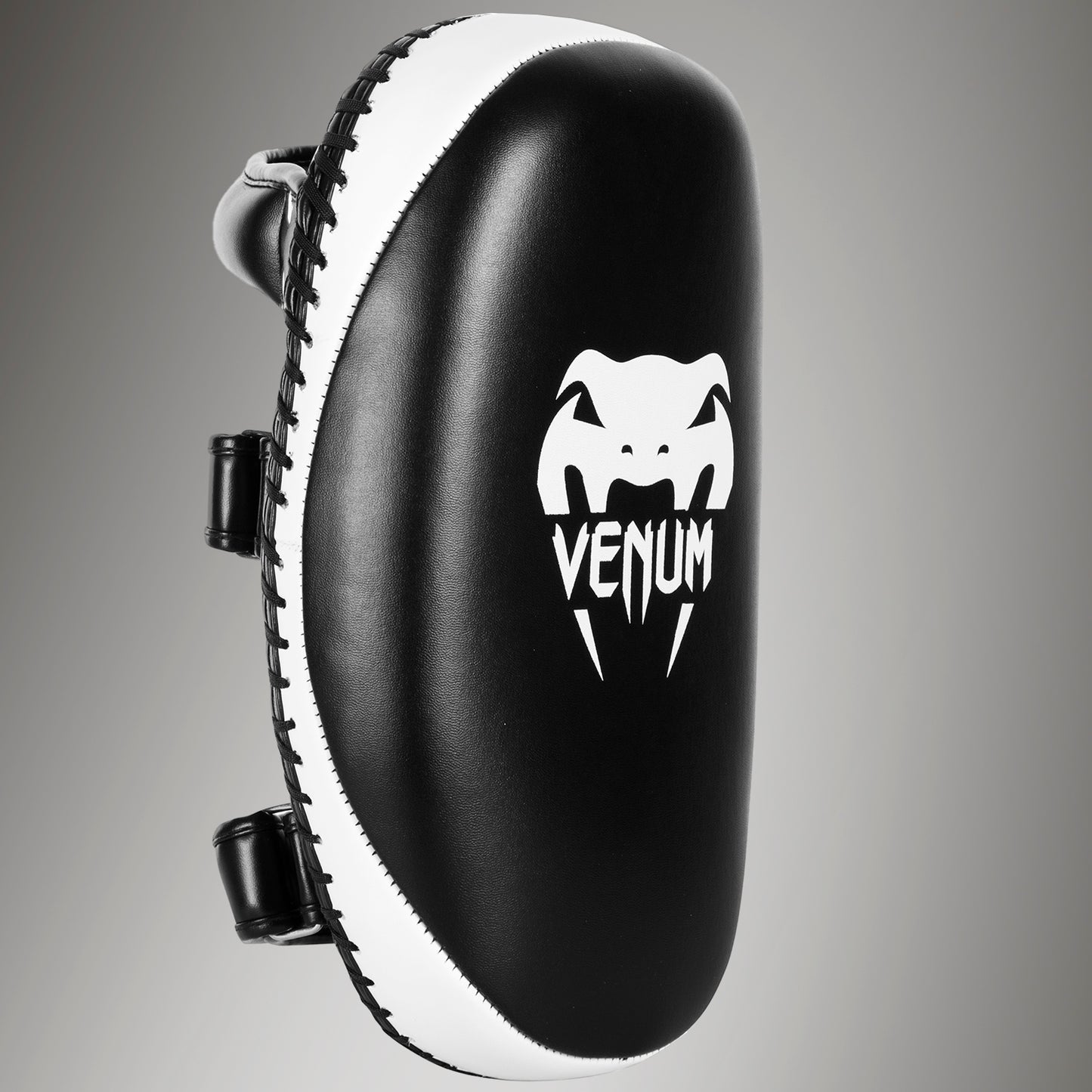 Пэды для кика Venum Light – кожа Skintex – Чёрный/Ice (пара)