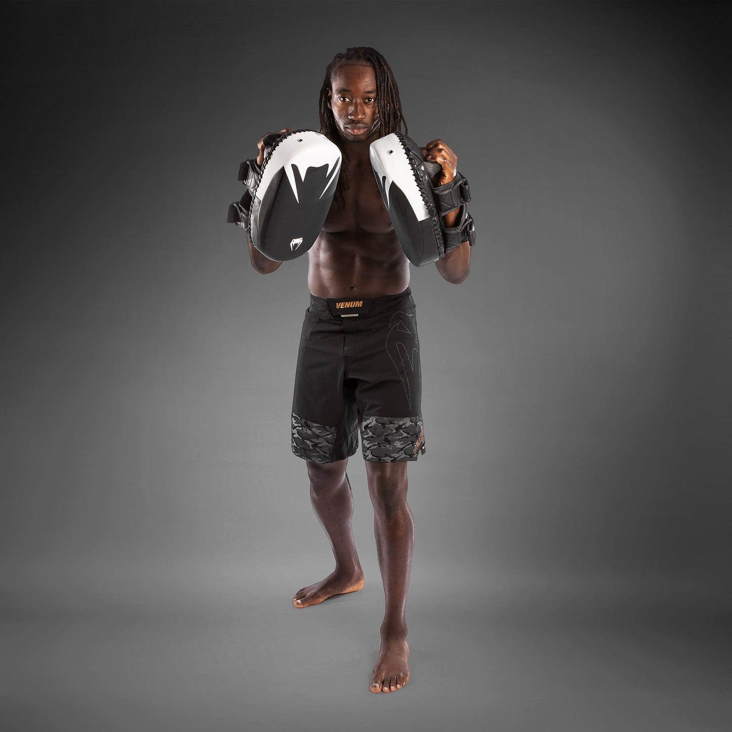 Паолки Venum Kickboxing 2.0 Micro Fibre Paos - черный/белый