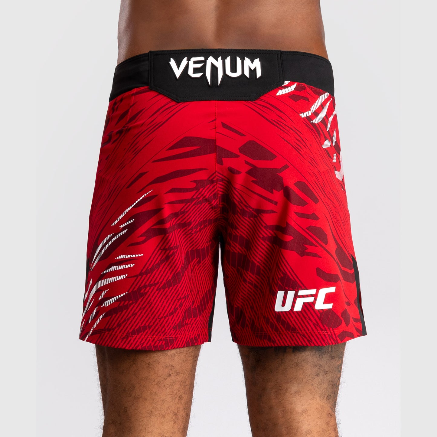 Шорты UFC Fusion by Venum Authentic Fight Night для мужчин - Короткий крой - Red