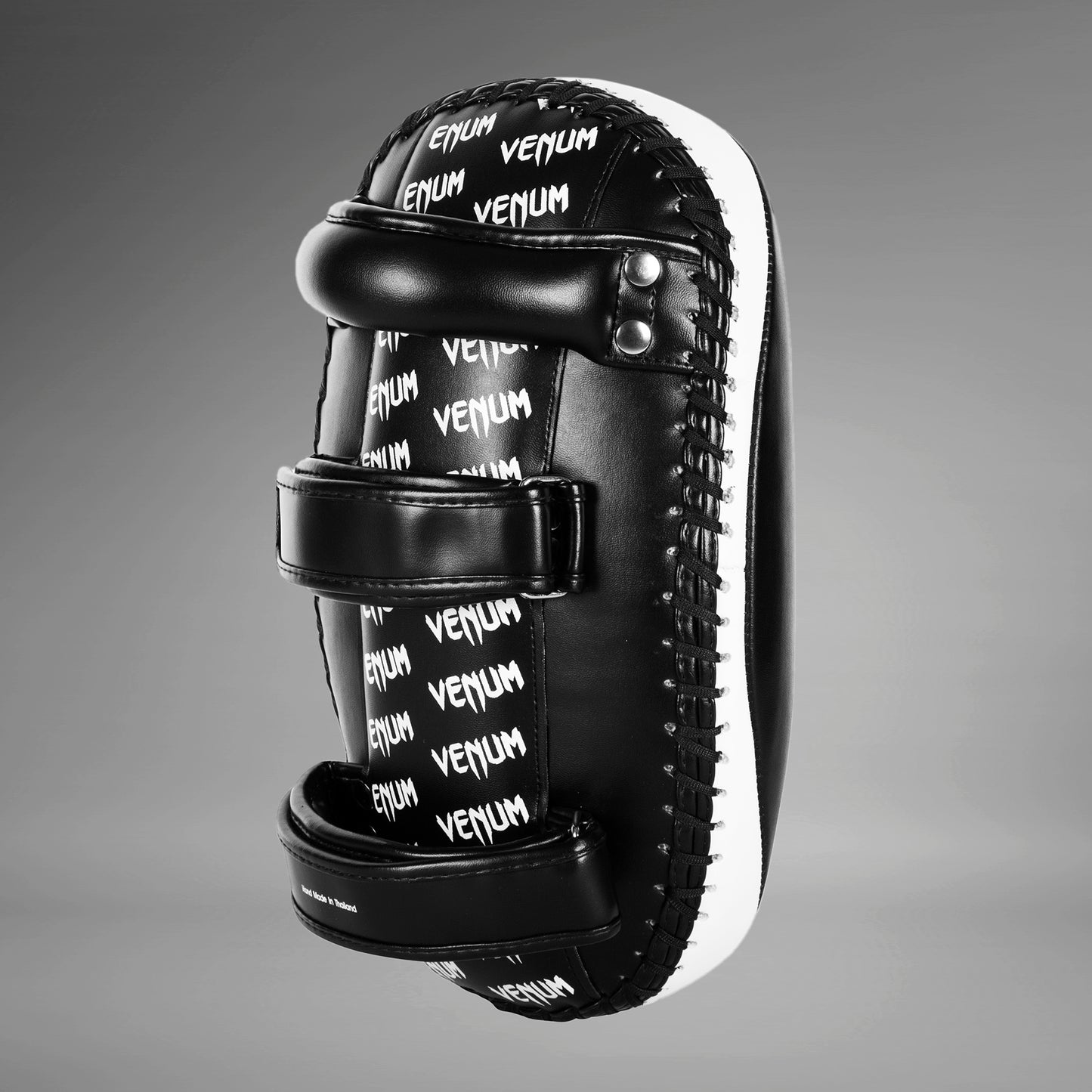 Пэды для кика Venum Light – кожа Skintex – Чёрный/Ice (пара)