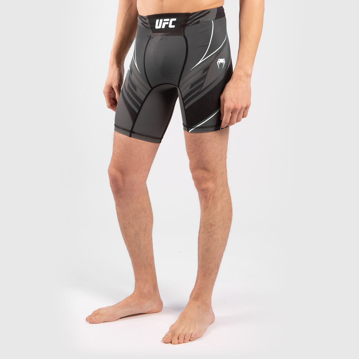 Мужские компрессионные шорты Venum UFC Authentic Fight Night – Чёрный