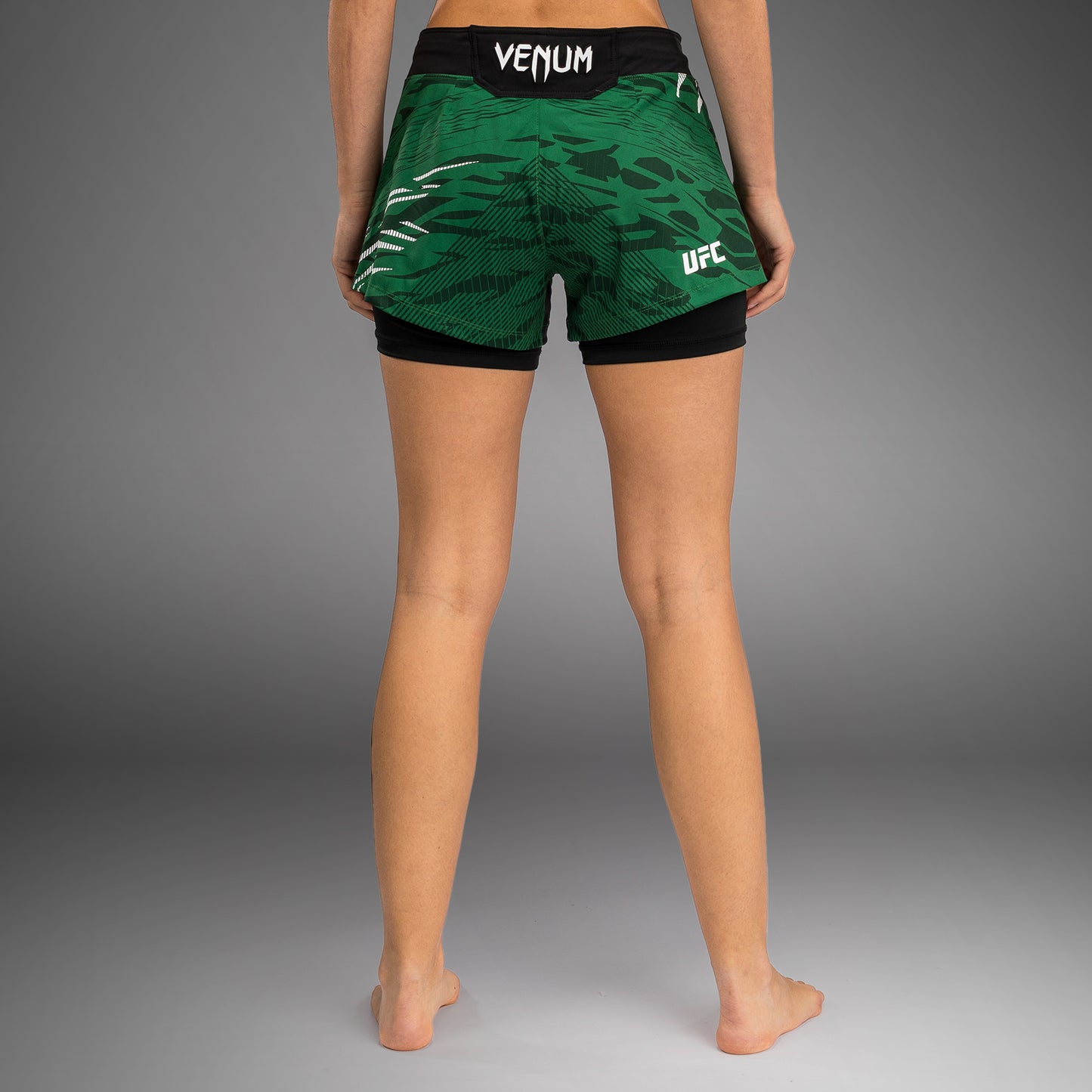 Шорты для борьбы UFC Fusion by Venum Authentic Fight Night для женщин - Green