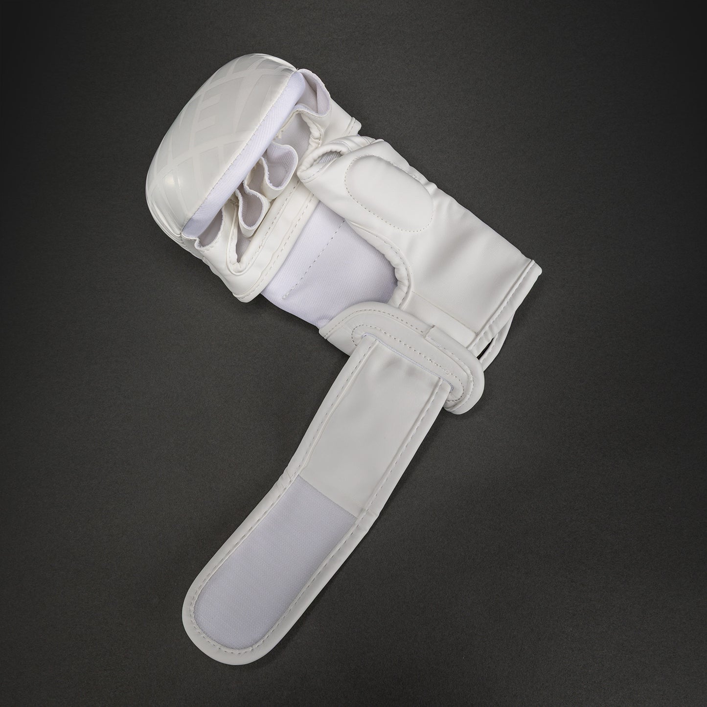 Снарядные перчатки Venum Contender 1.5 XT 3D - белый/золотой