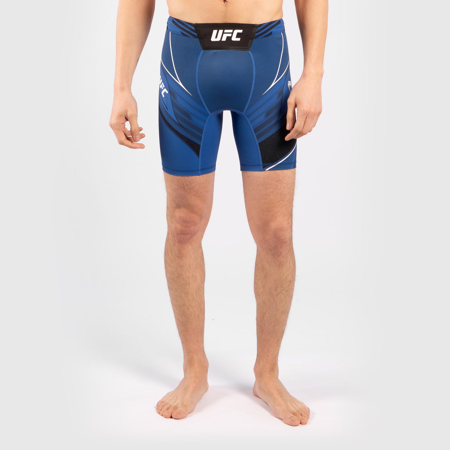 МУЖСКИЕ КОМПРЕССИОННЫЕ ШОРТЫ UFC VENUM FIGHT NIGHT TUDO - УКОРОЧЕННЫЙ КРОЙ - Синий