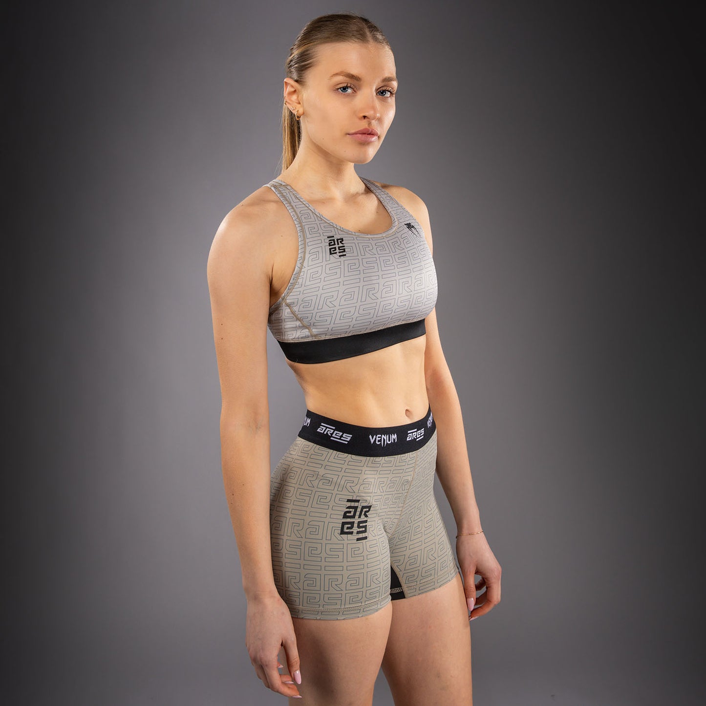 Спортивный бюстгальтер Venum x Ares 2.0 для женщин – Песочный