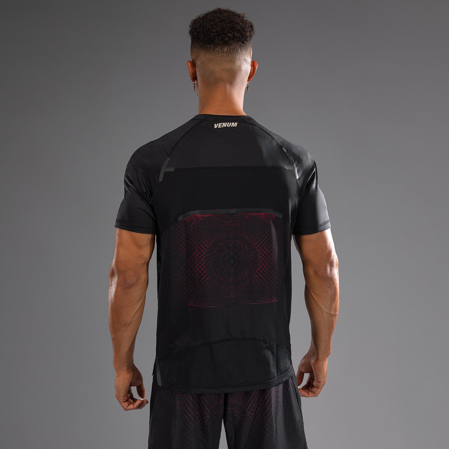 Футболка для мужчин Venum G-Fit Air Dry-Tech - Глубокий черный / Огненно-красный