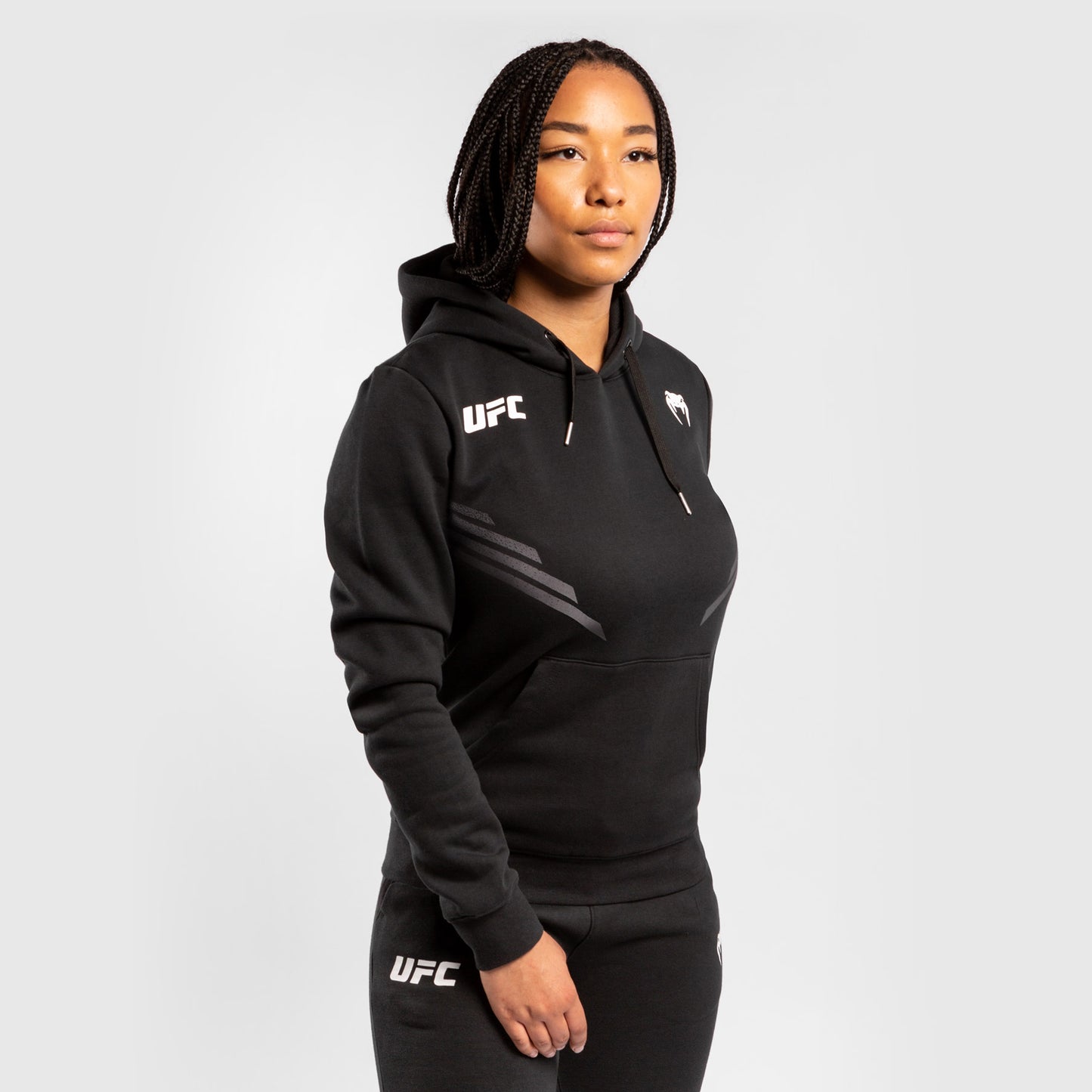 ЖЕНСКАЯ ТОЛСТОВКА UFC VENUM REPLICA - Чёрный