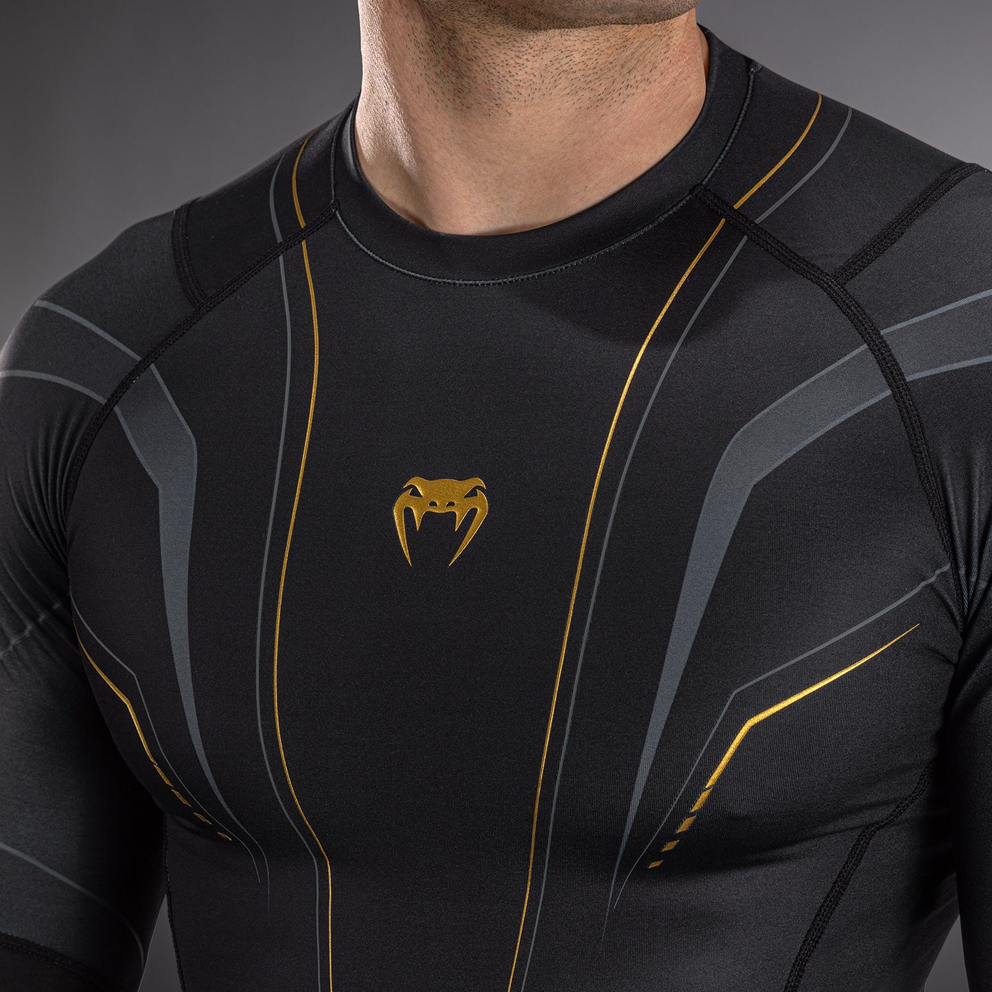 Рашгард с длинным рукавом Venum Streamline – Чёрный/Золотой
