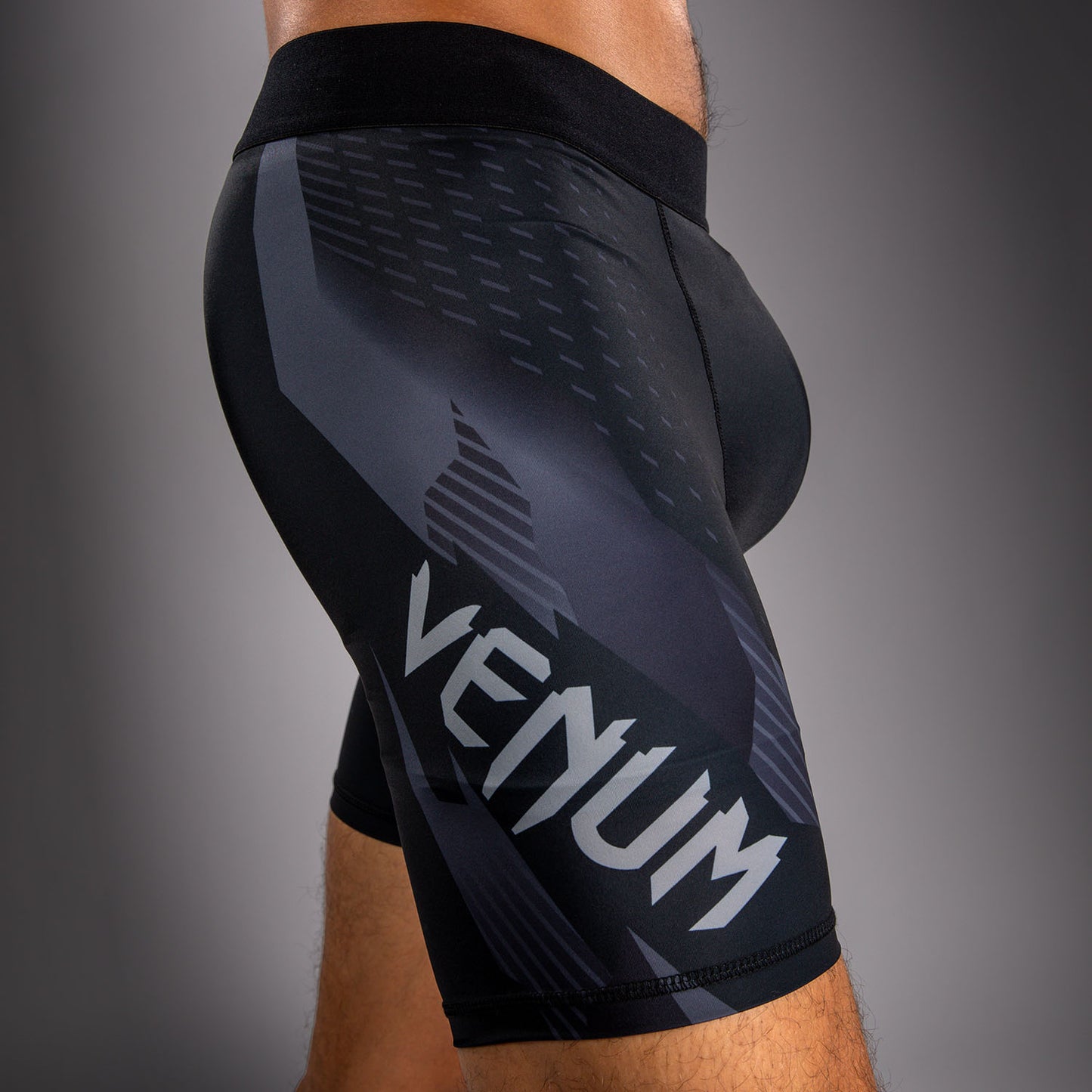 Компрессионные шорты Venum No-Gi 6.0 Vale Tudo - Чёрный/Серый