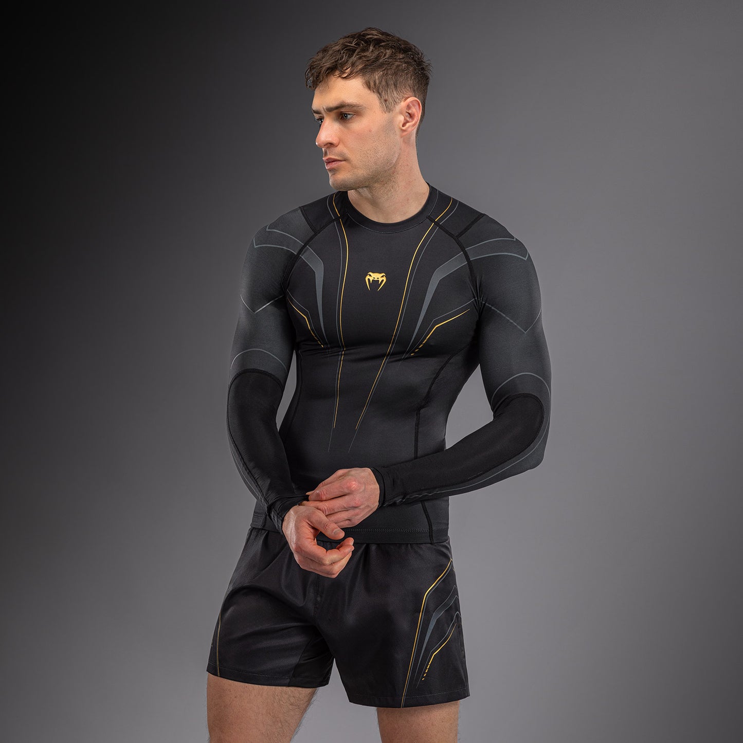 Рашгард с длинным рукавом Venum Streamline – Чёрный/Золотой