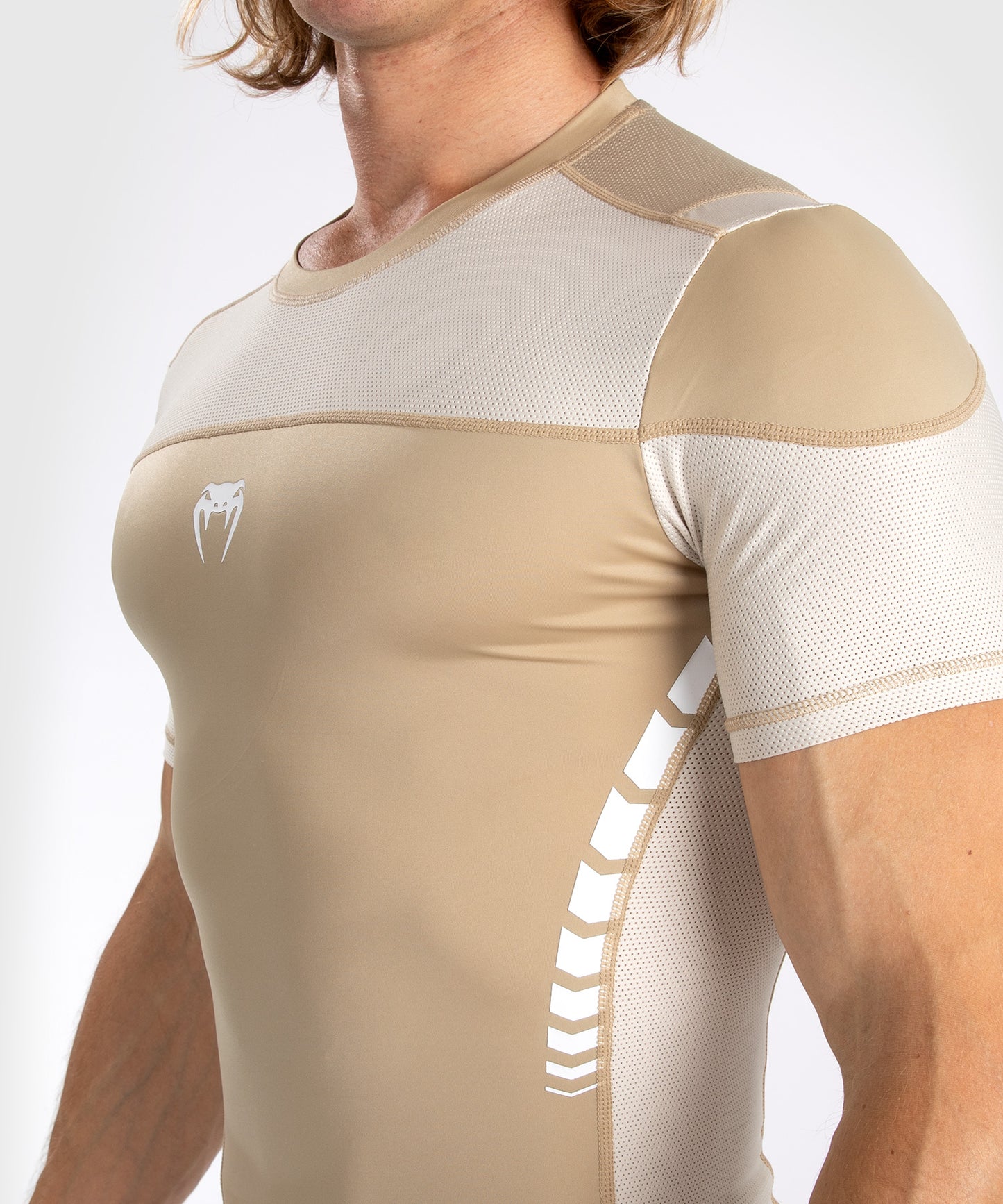 Venum Tempest Мужская Футболка С Коротким Рукавом Rashguard - Бежевый/Песочный