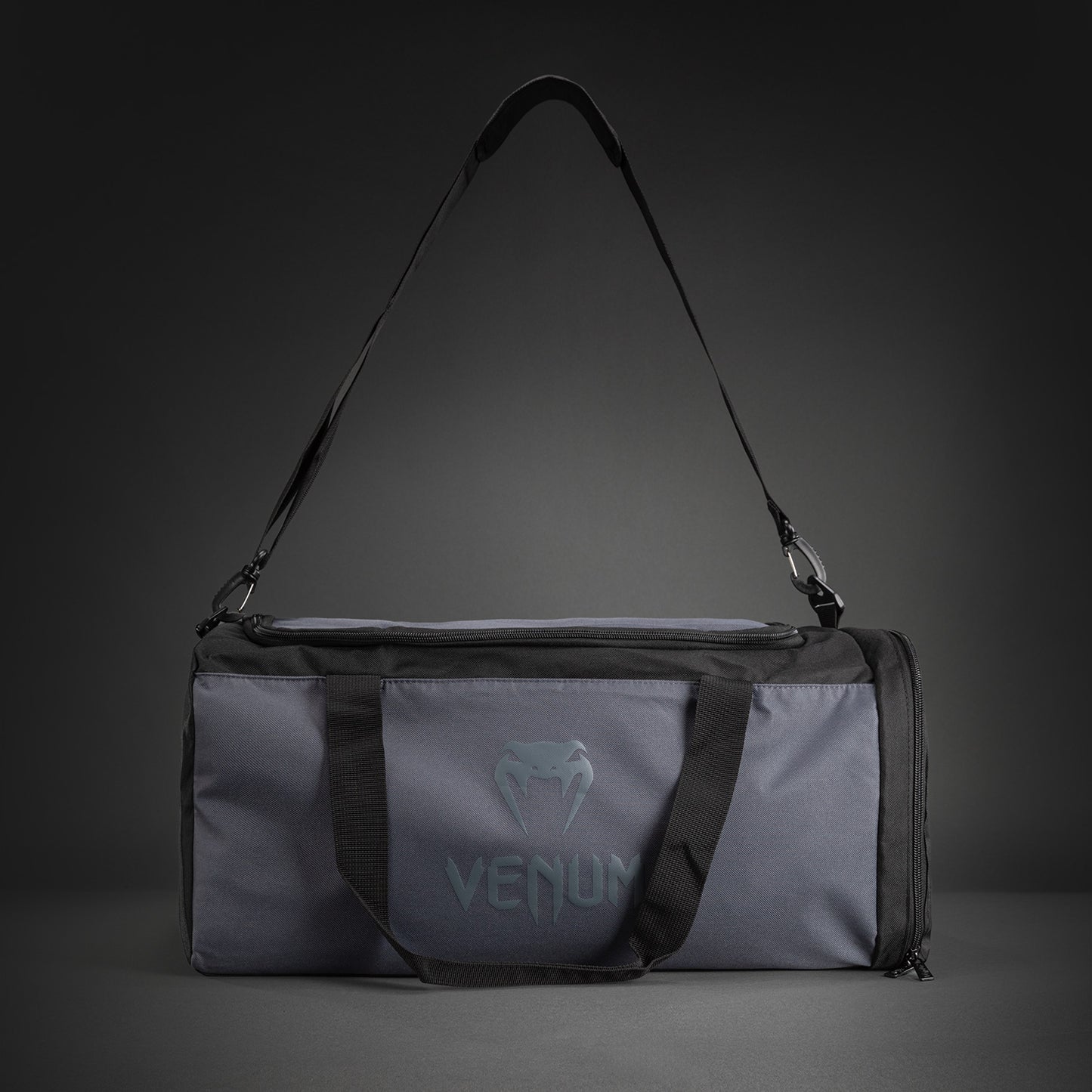 Спортивная сумка Venum Essential (37 л) - Серая/Чёрная