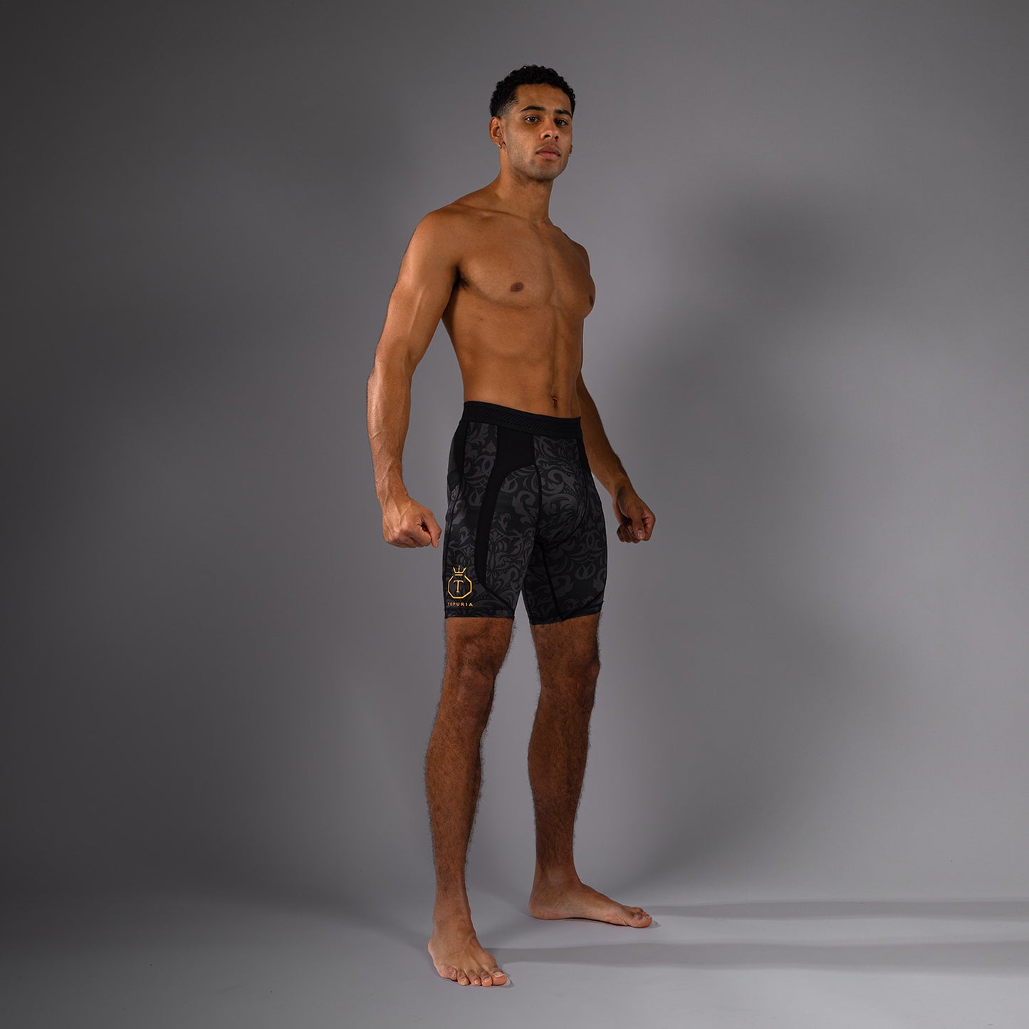 Venum x Topuria Unmatched Edition Шорты Vale Tudo - Черный/Золотой