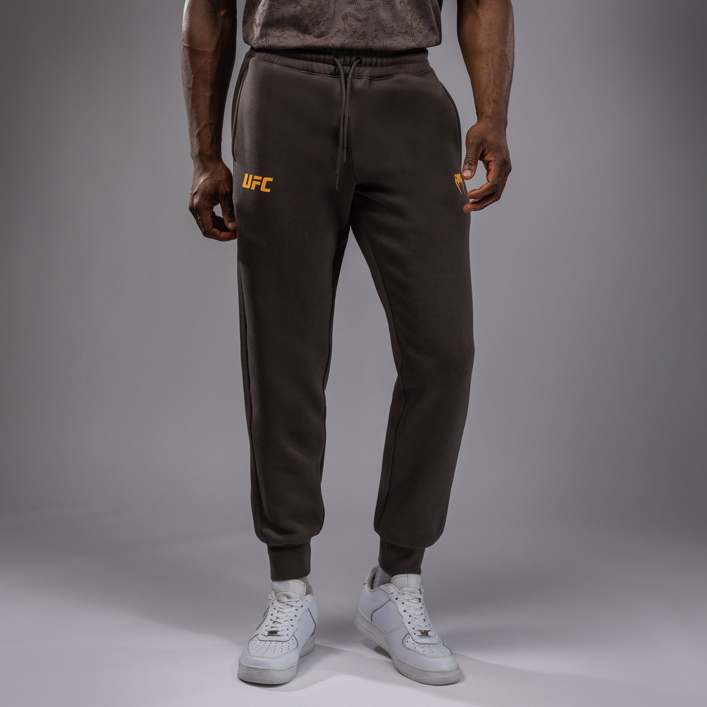 Штаны UFC Fusion by Venum Fight Week из хлопка для мужчин - Solid Earthen Brown