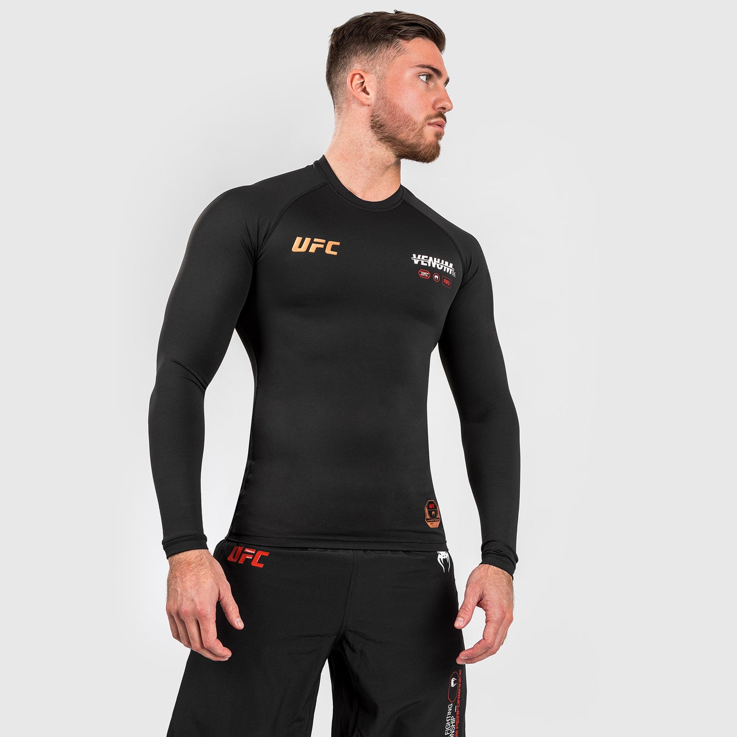 UFC Adrenaline by Venum Fight Week Рашгард с длинным рукавом для мужчин Performance - черный