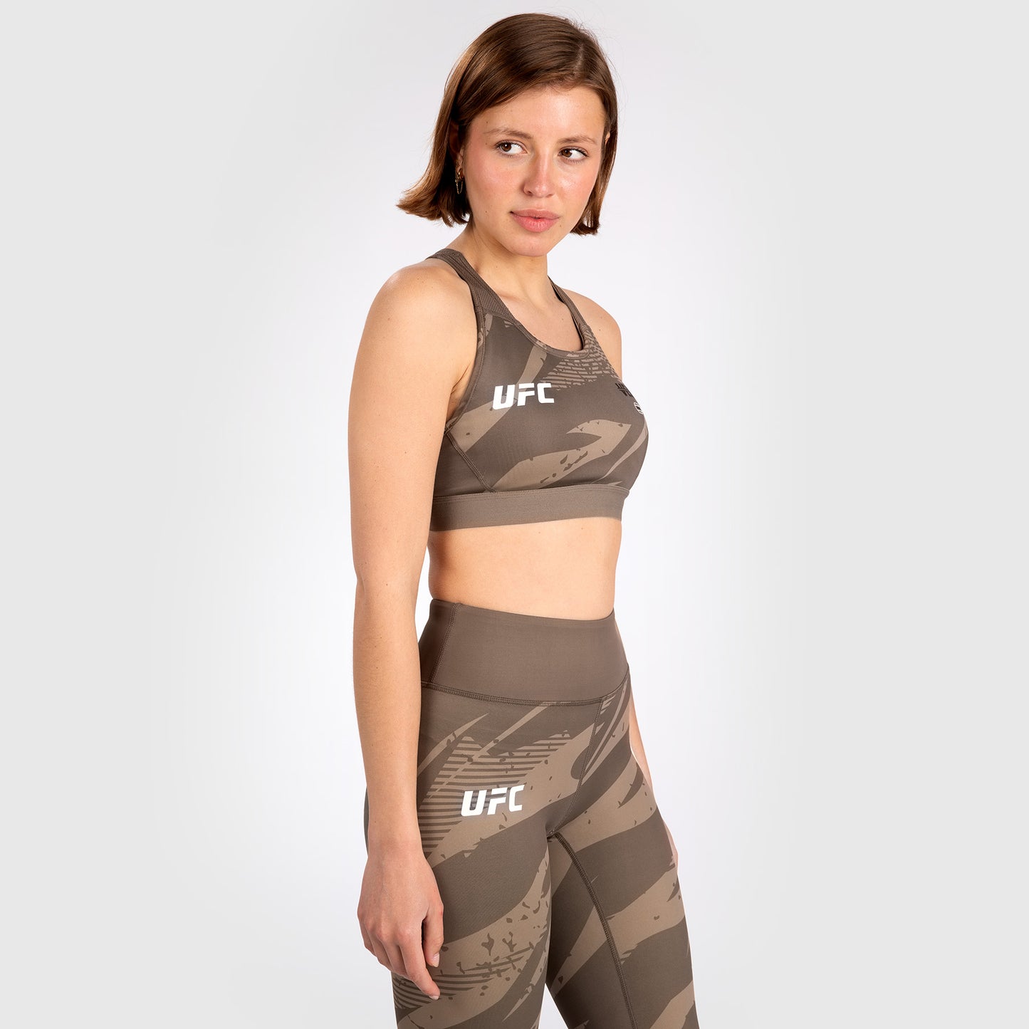 Женский спортивный бра UFC Adrenaline by Venum Fight Week – Desert Camo