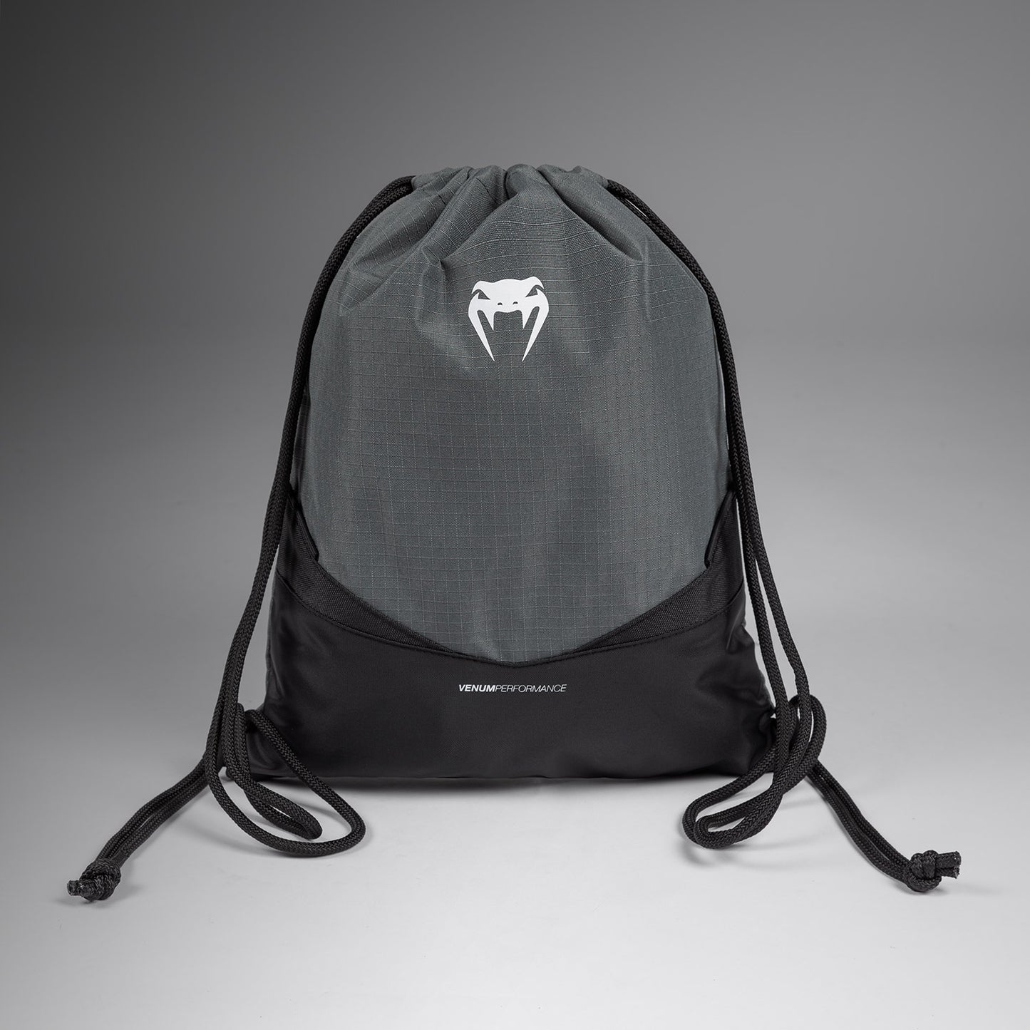 Спортивная сумка Venum Evo 2 (15-20 л) – Грозовой серый
