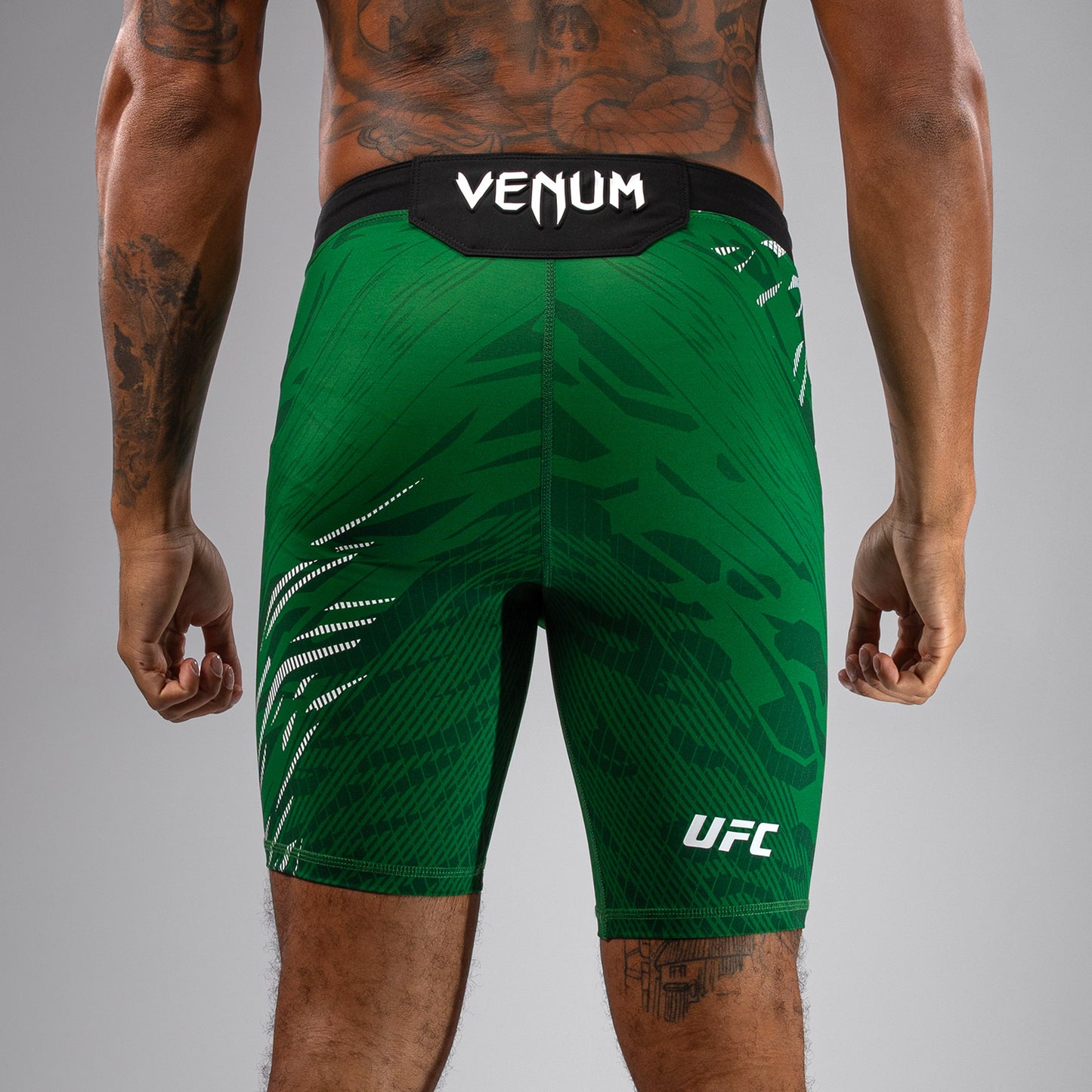 Шорты Vale Tudo UFC Fusion by Venum Authentic Fight Night для мужчин - Green